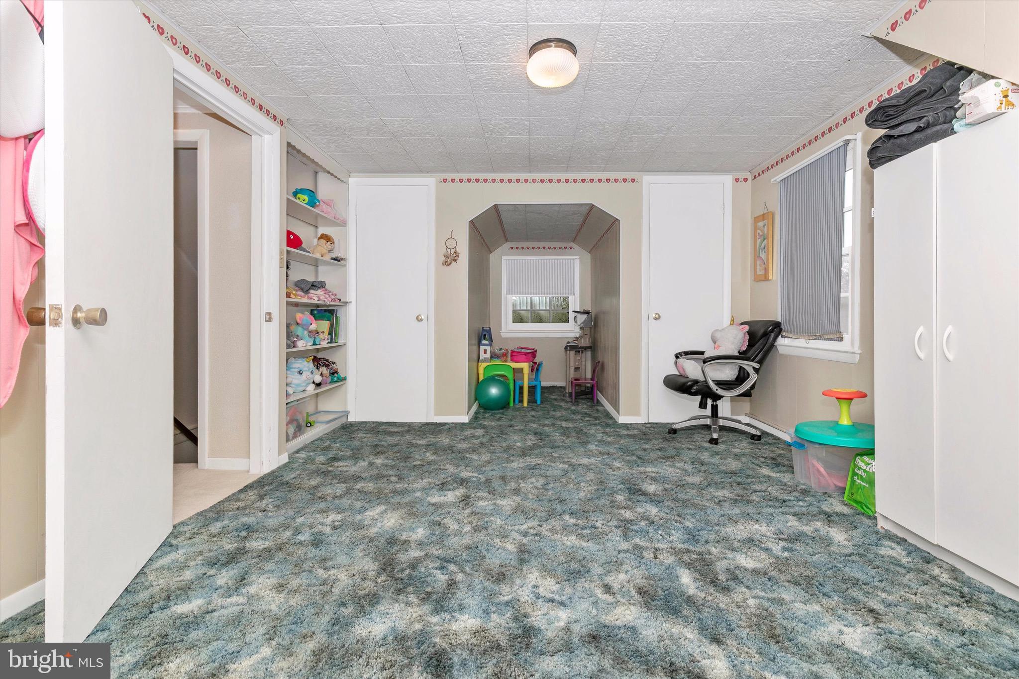 FOUNTAIN HEAD - Residential