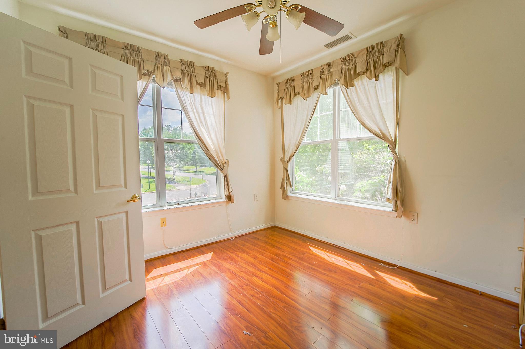 KINGS OVERLOOK - Residential