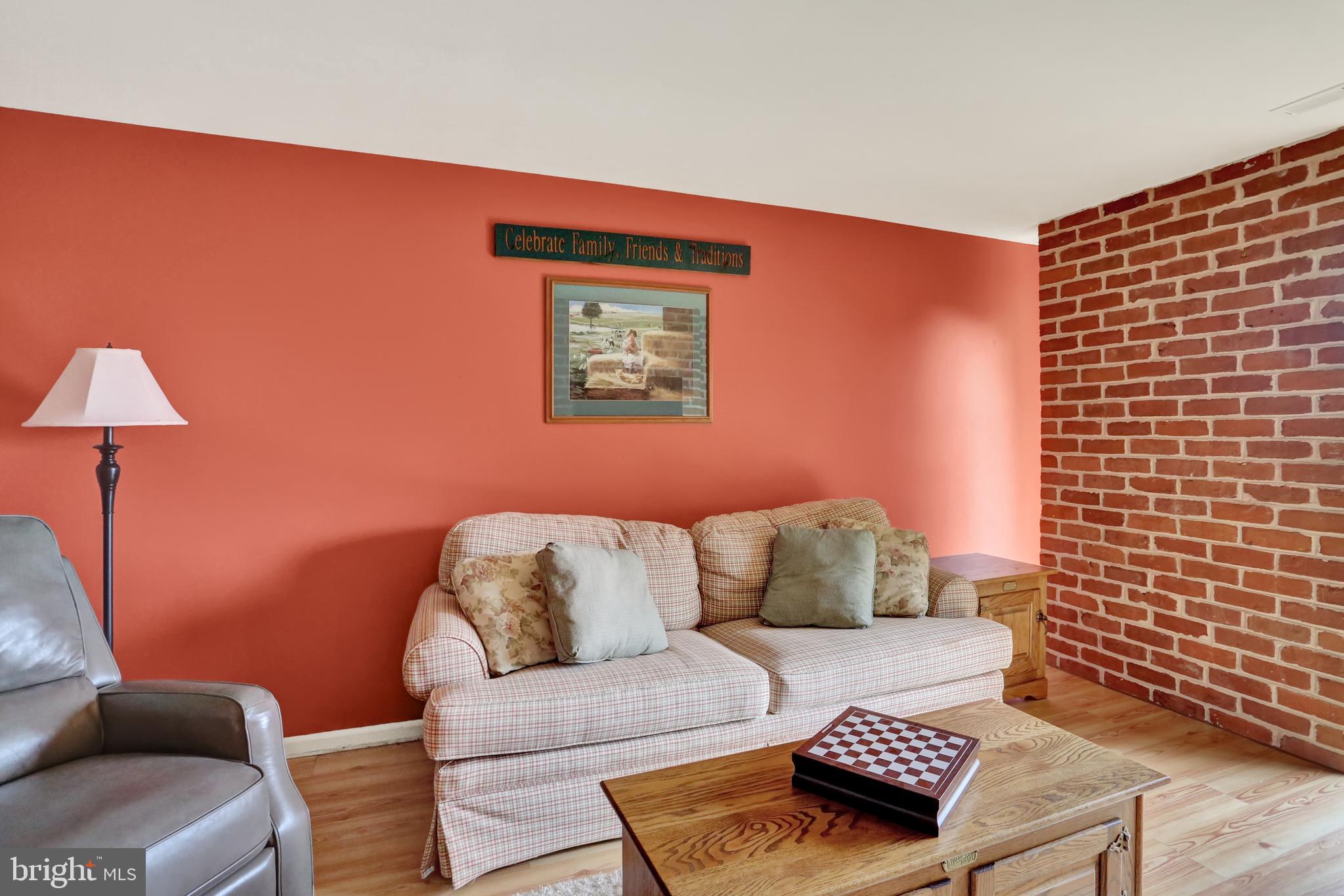 OWL HILL TERRACE - Residential