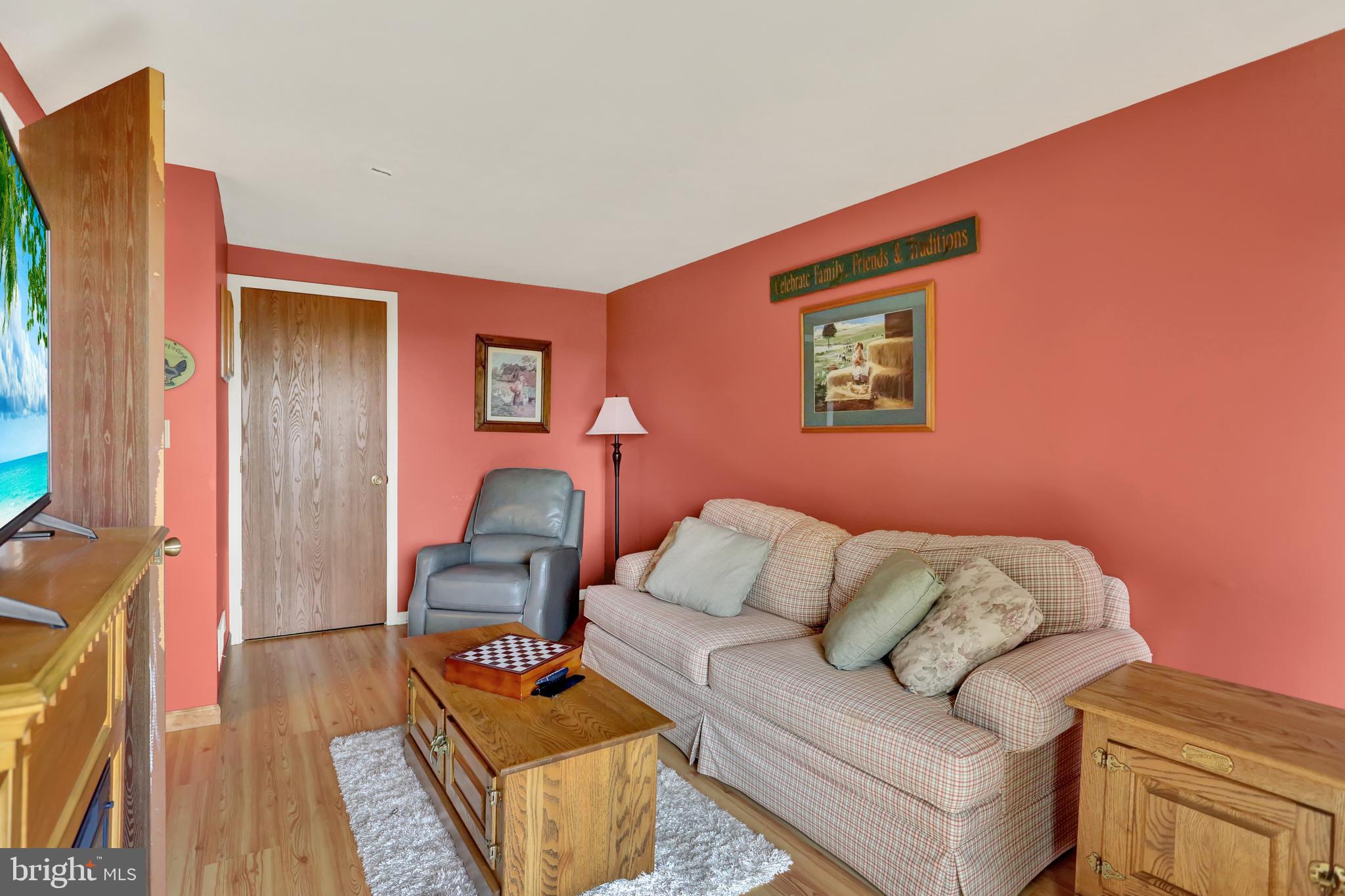 OWL HILL TERRACE - Residential