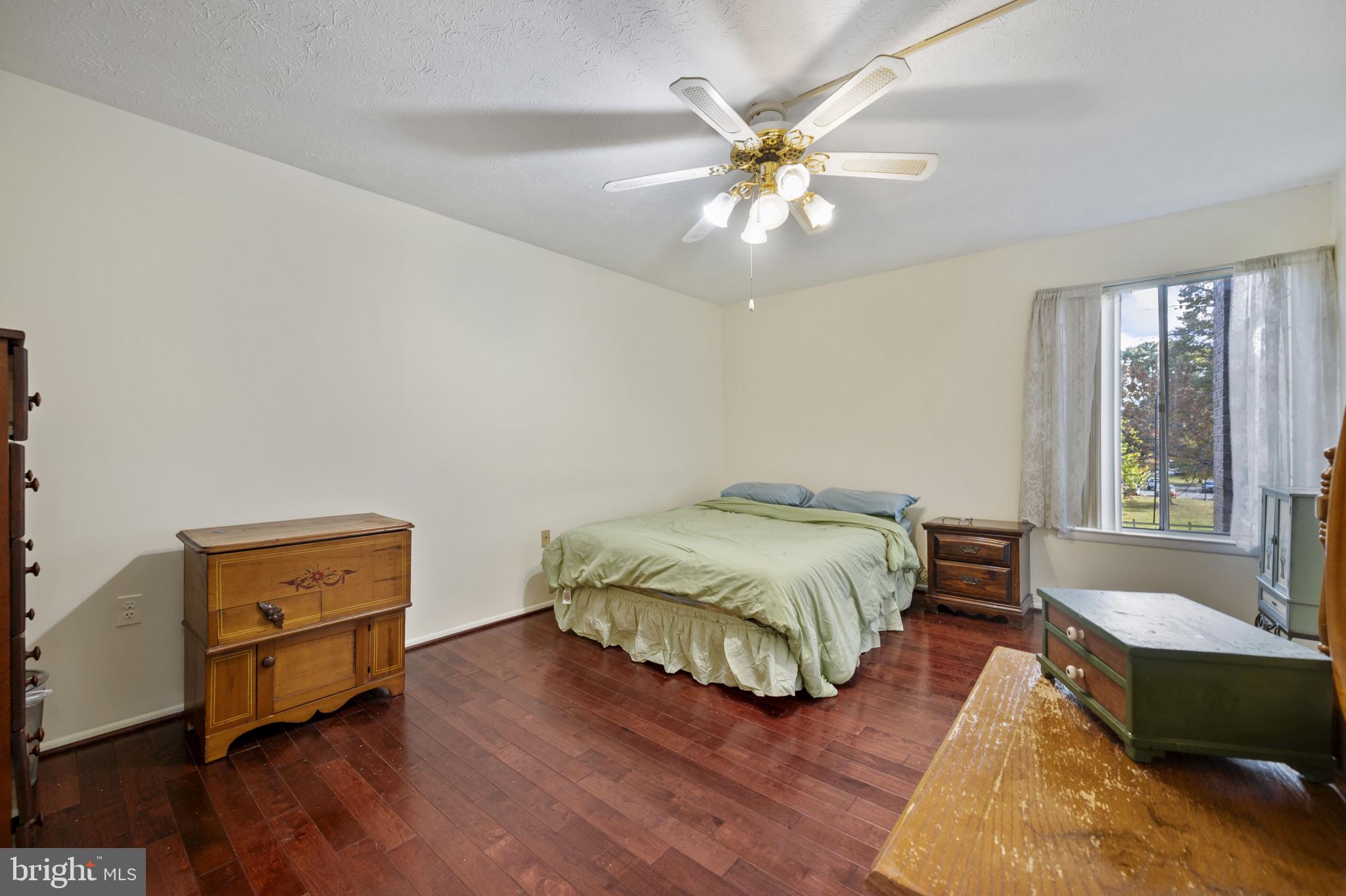 GREENBRIAR CONDO - Residential