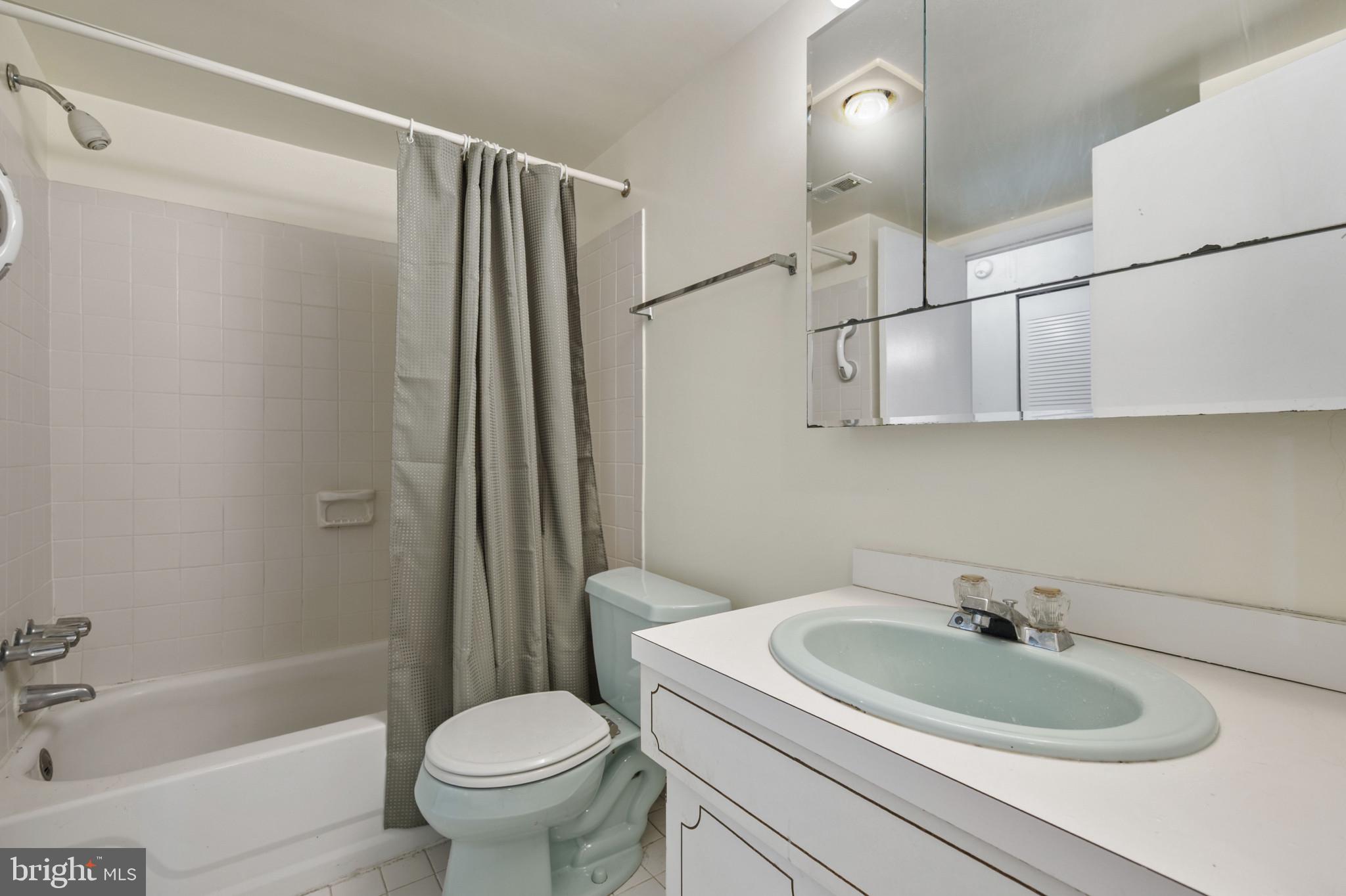 GREENBRIAR CONDO - Residential