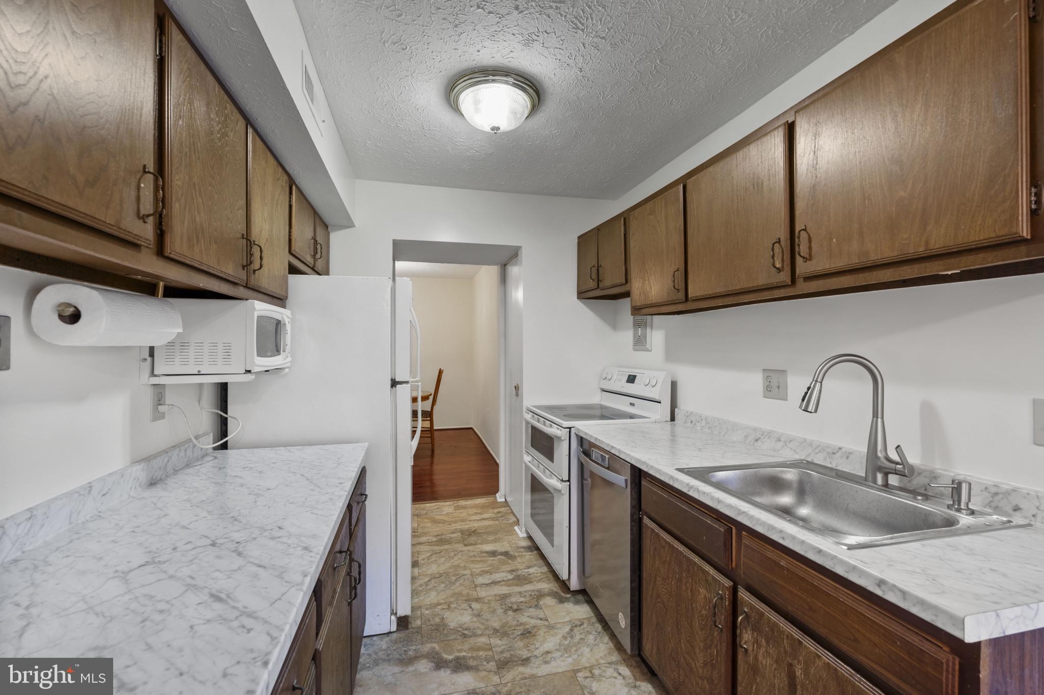 GREENBRIAR CONDO - Residential