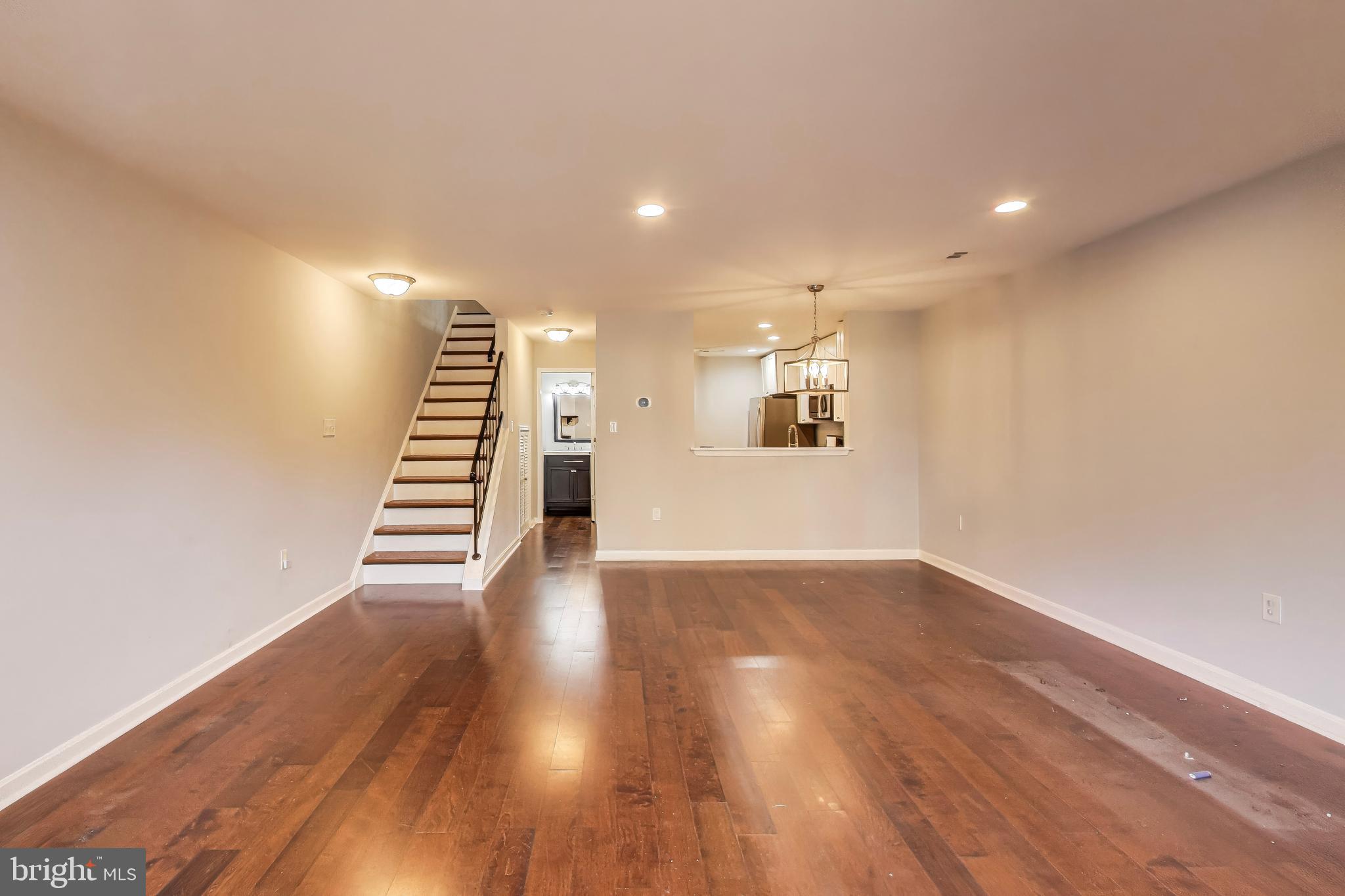 931 S ROLFE STREET 1