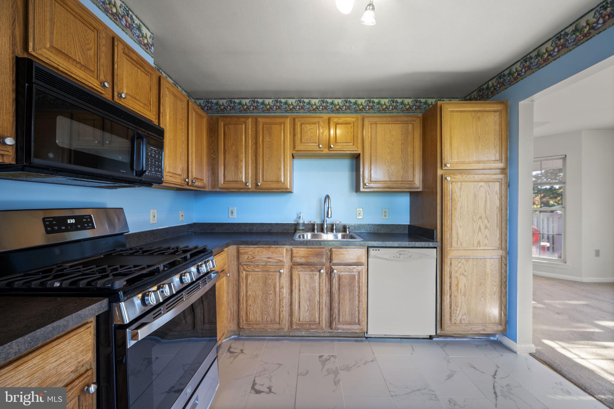 VILLAGE OF LONG REACH - Residential