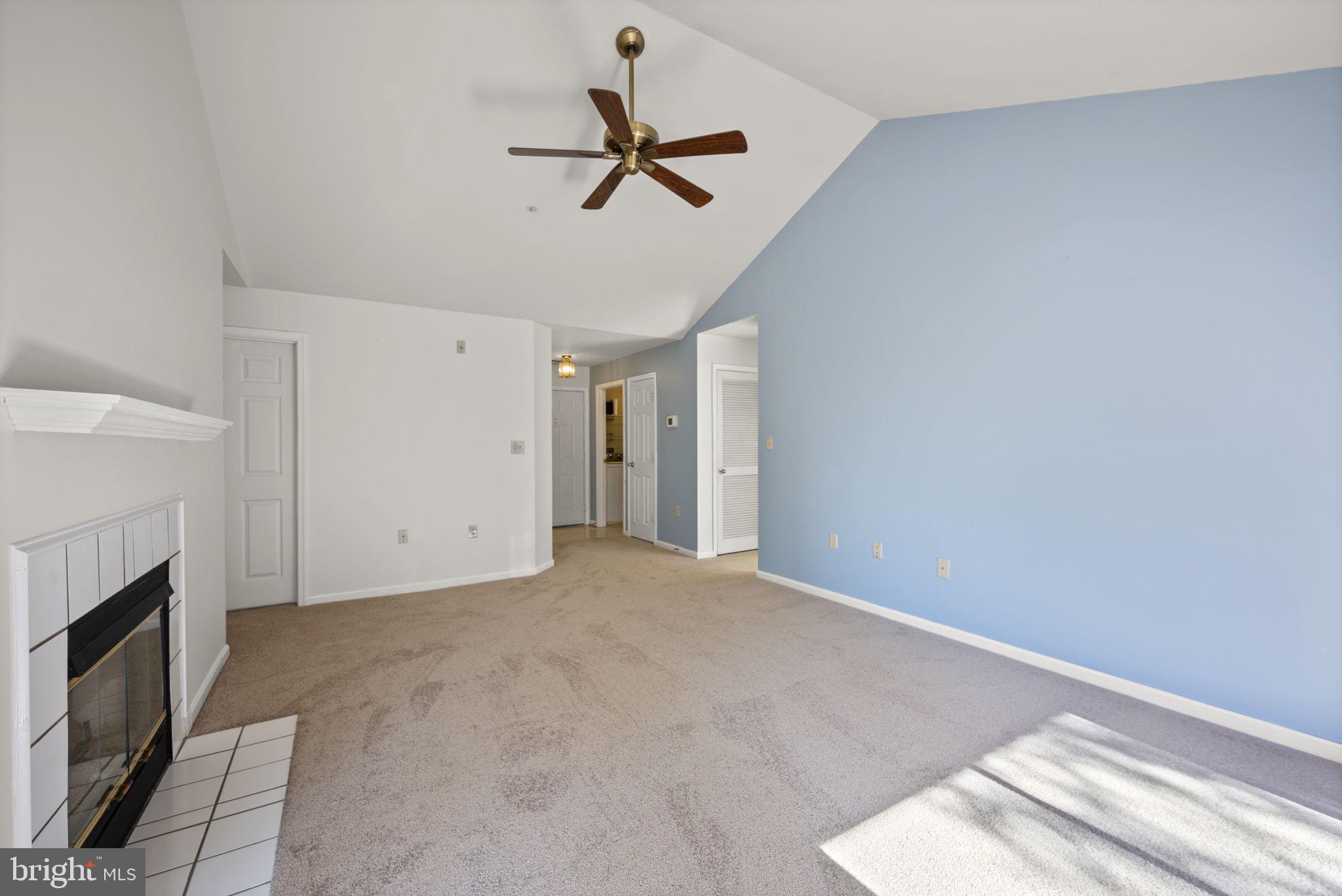 VILLAGE OF LONG REACH - Residential