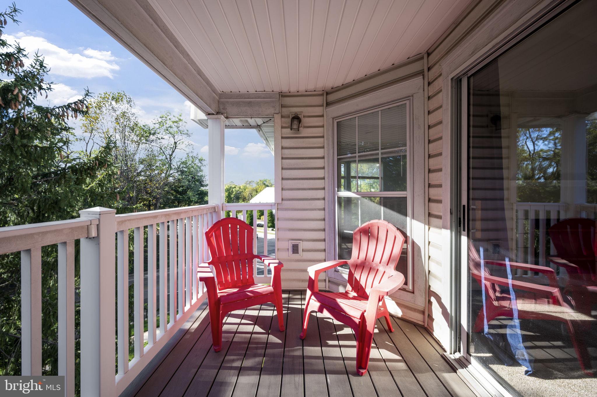 VILLAGE OF LONG REACH - Residential