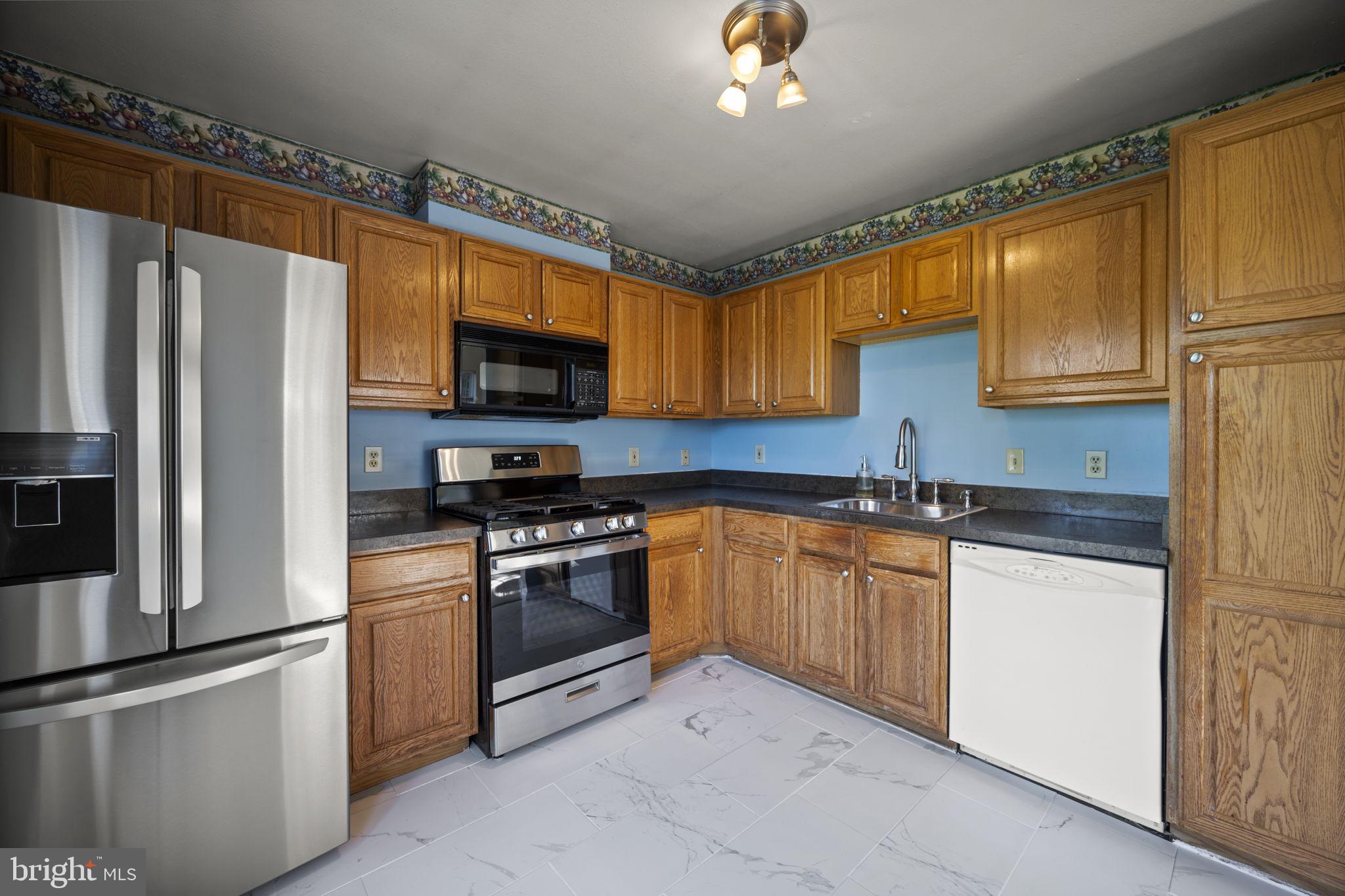 VILLAGE OF LONG REACH - Residential