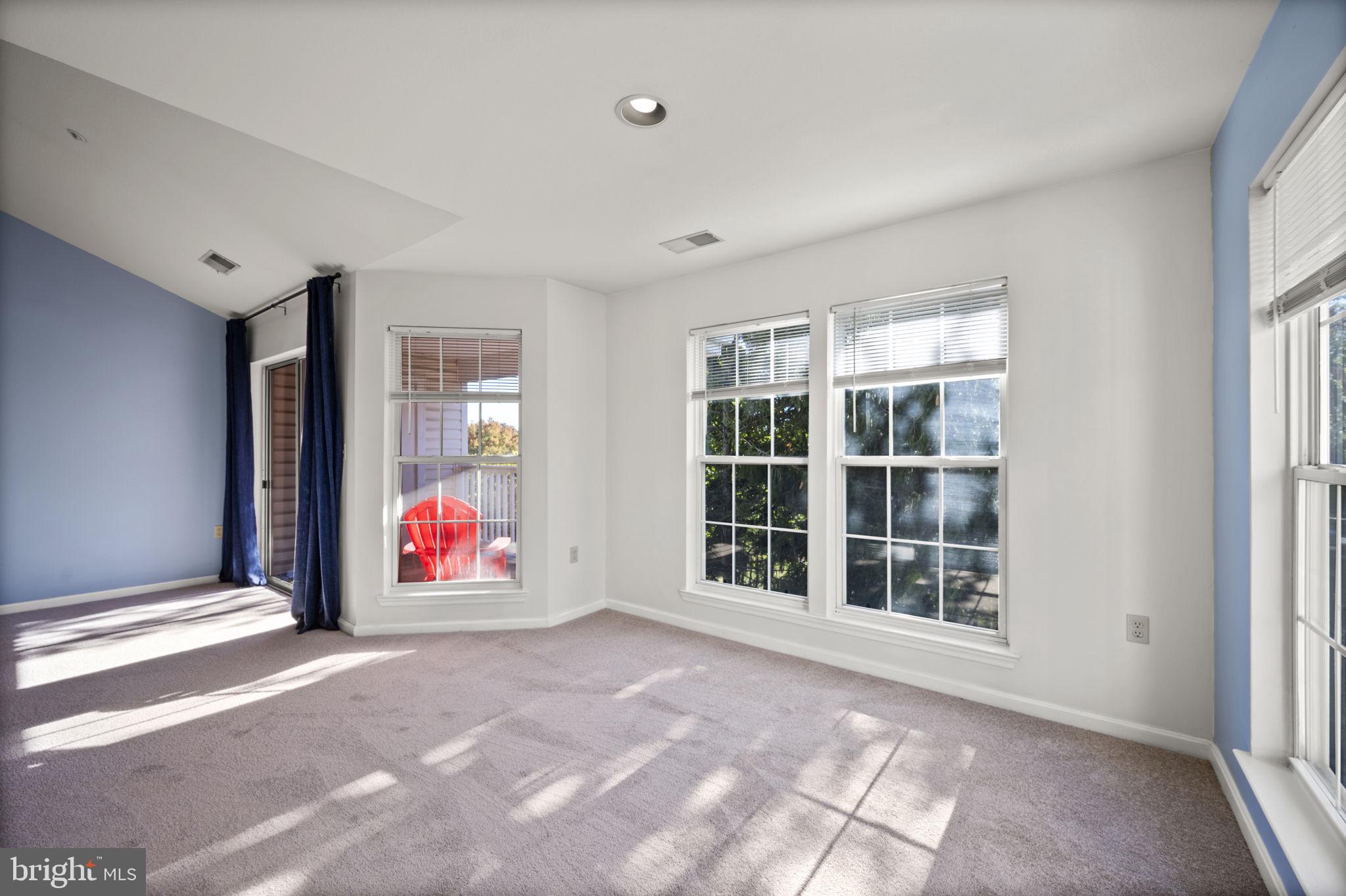 VILLAGE OF LONG REACH - Residential