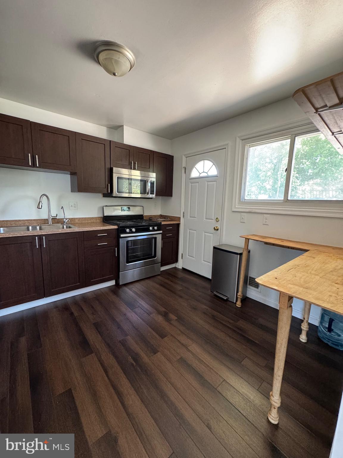 PEPPER MILL VILLAGE - Residential