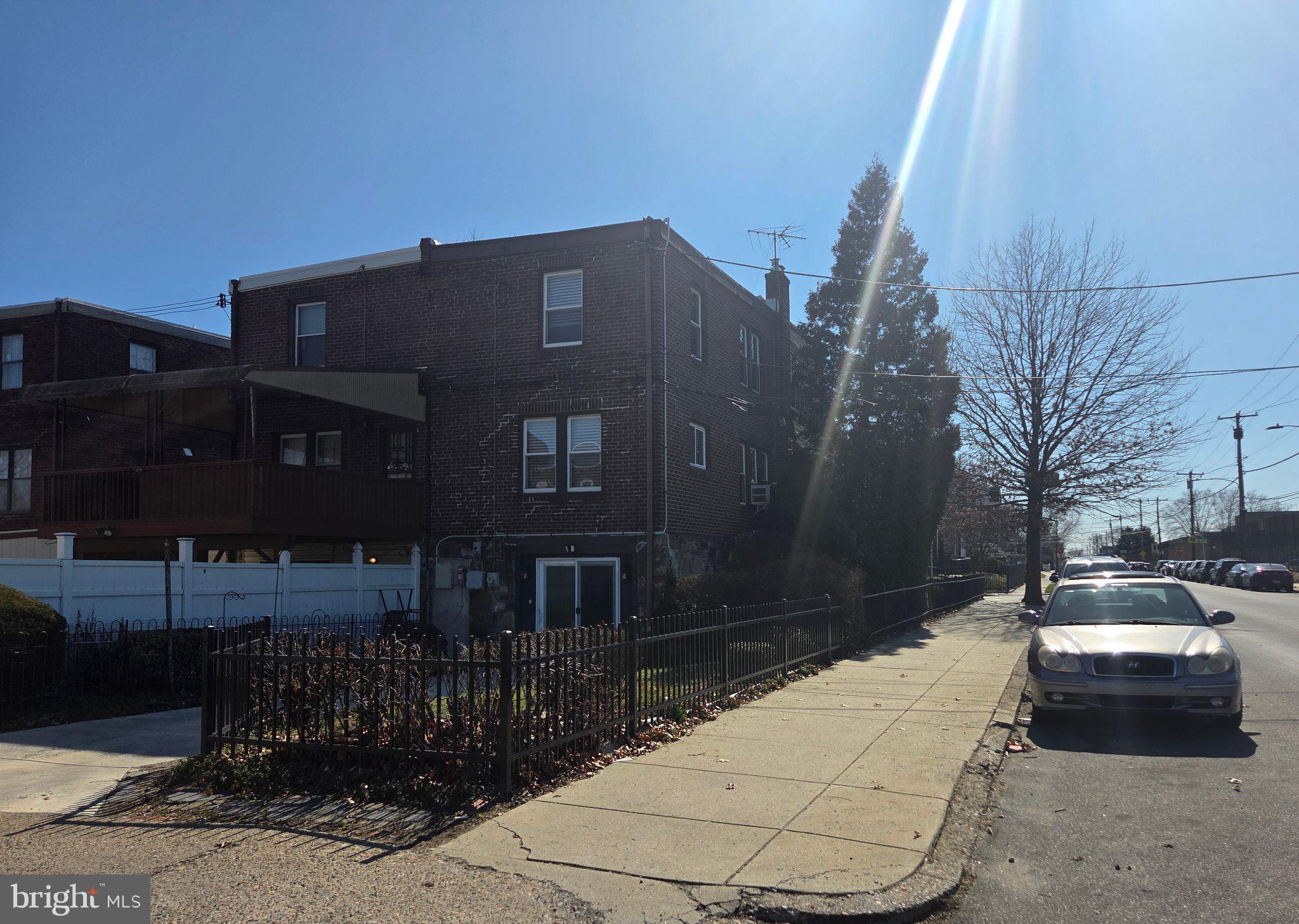 FRANKFORD - Residential