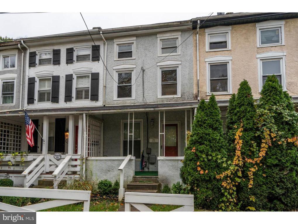 3 Bed & 1 Bath Townhome in West Conshohocken. Two of the bedrooms are located on the second floor, along with an updated bathroom. The 3rd bedroom is located on the 3rd level. Updated Dine in Kitchen with newer cabinets. Laundry and Off-street parking.