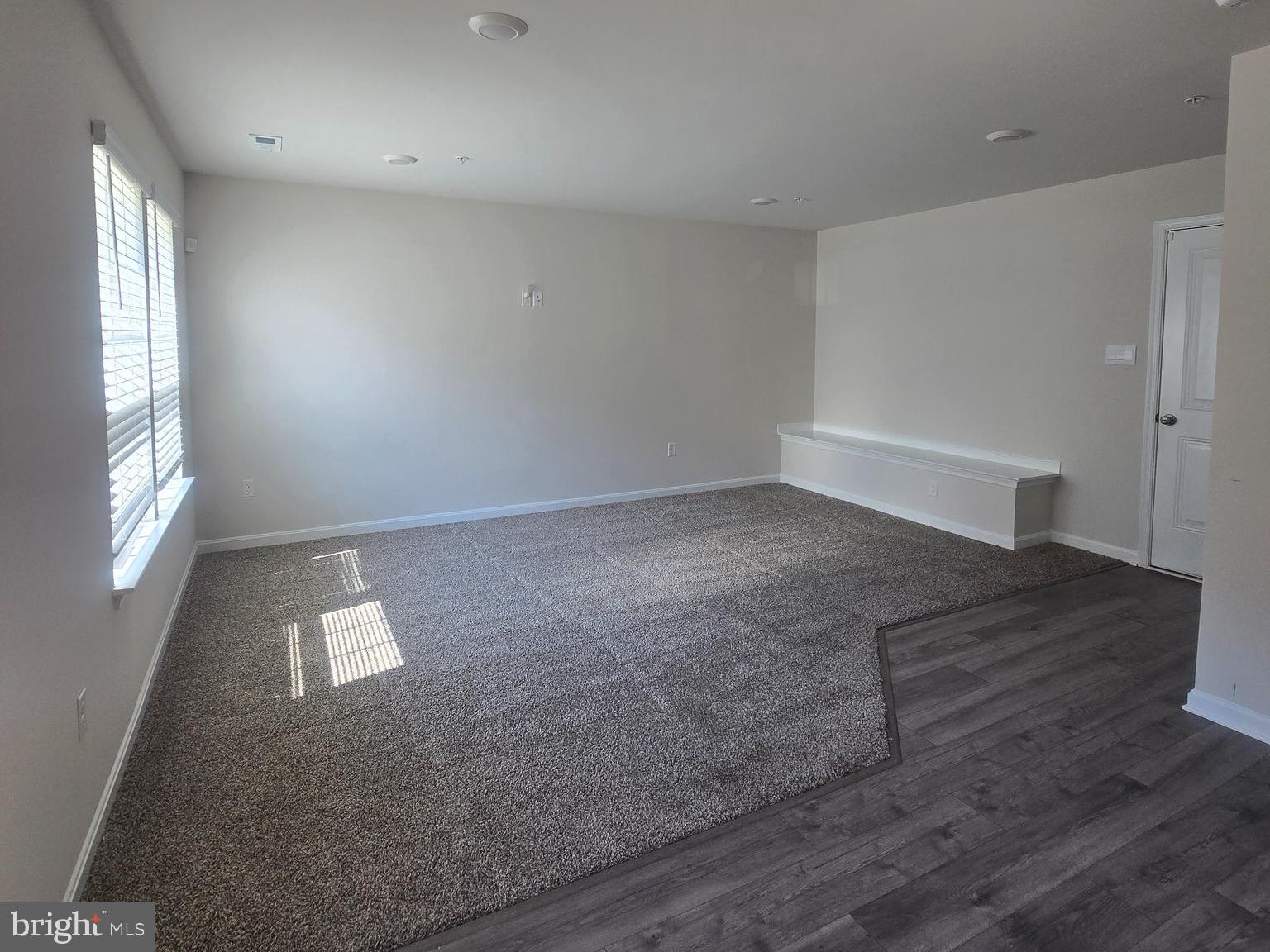 WOODYARD - Residential Lease