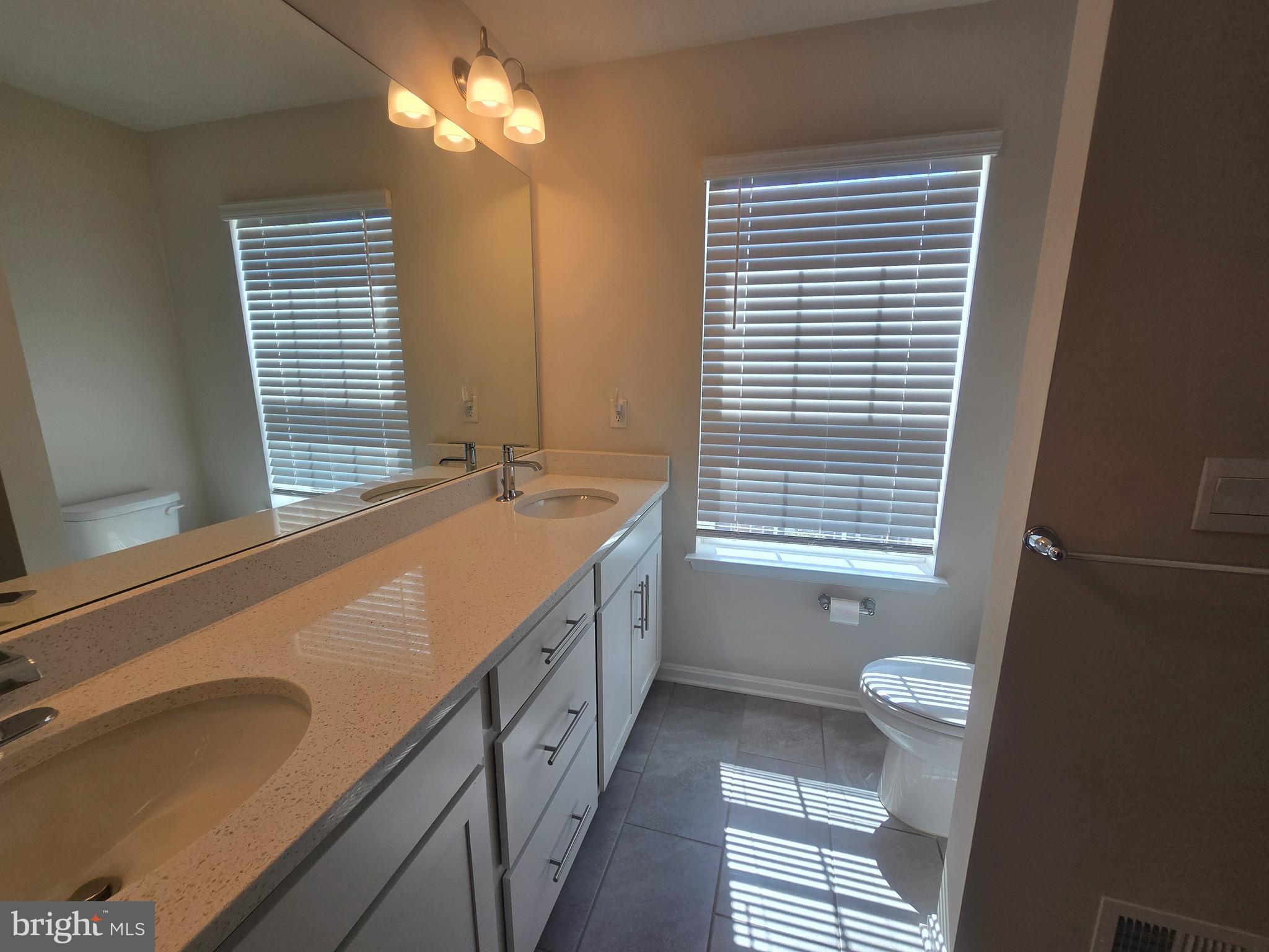 WOODYARD - Residential Lease