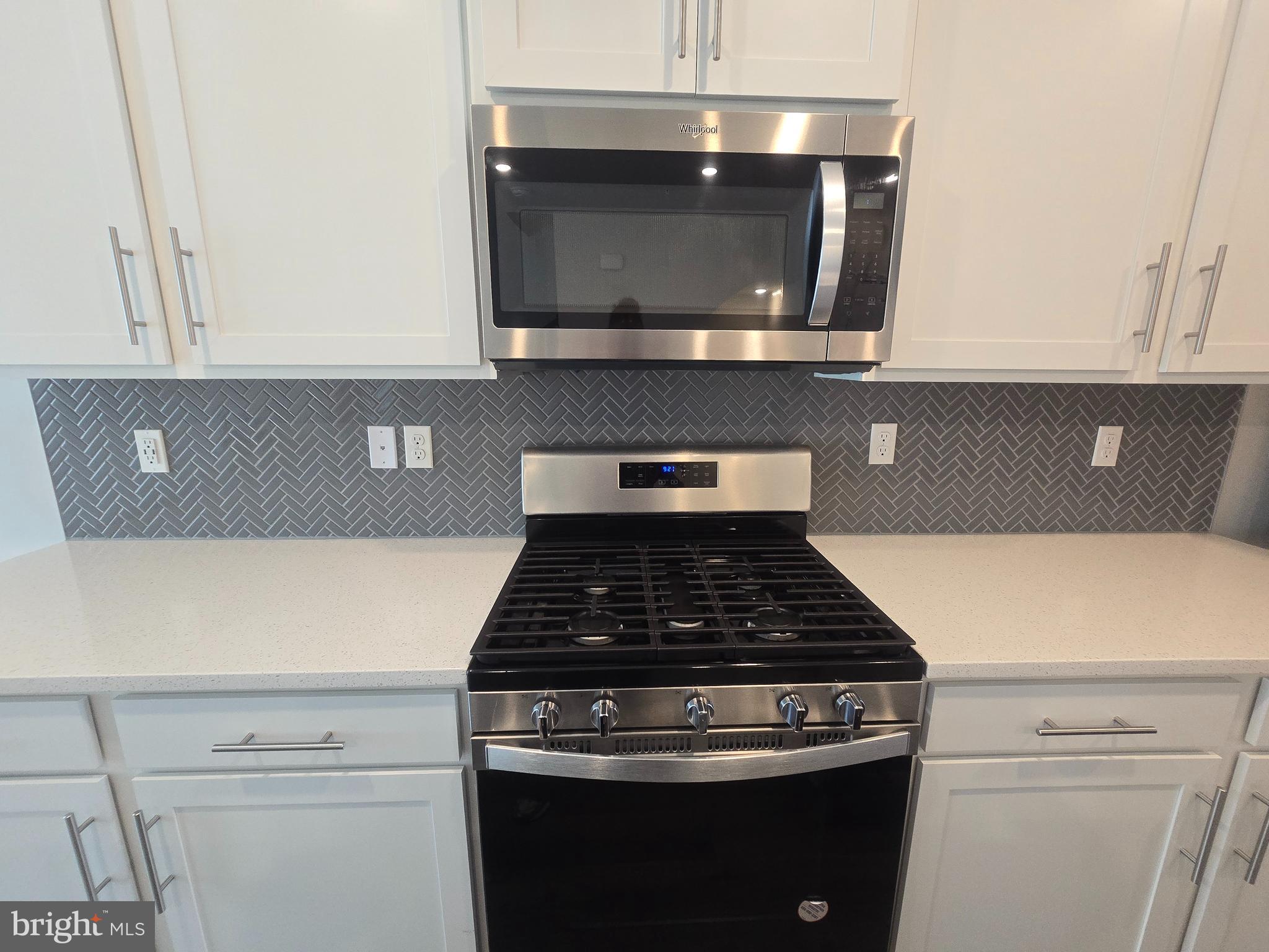 WOODYARD - Residential Lease