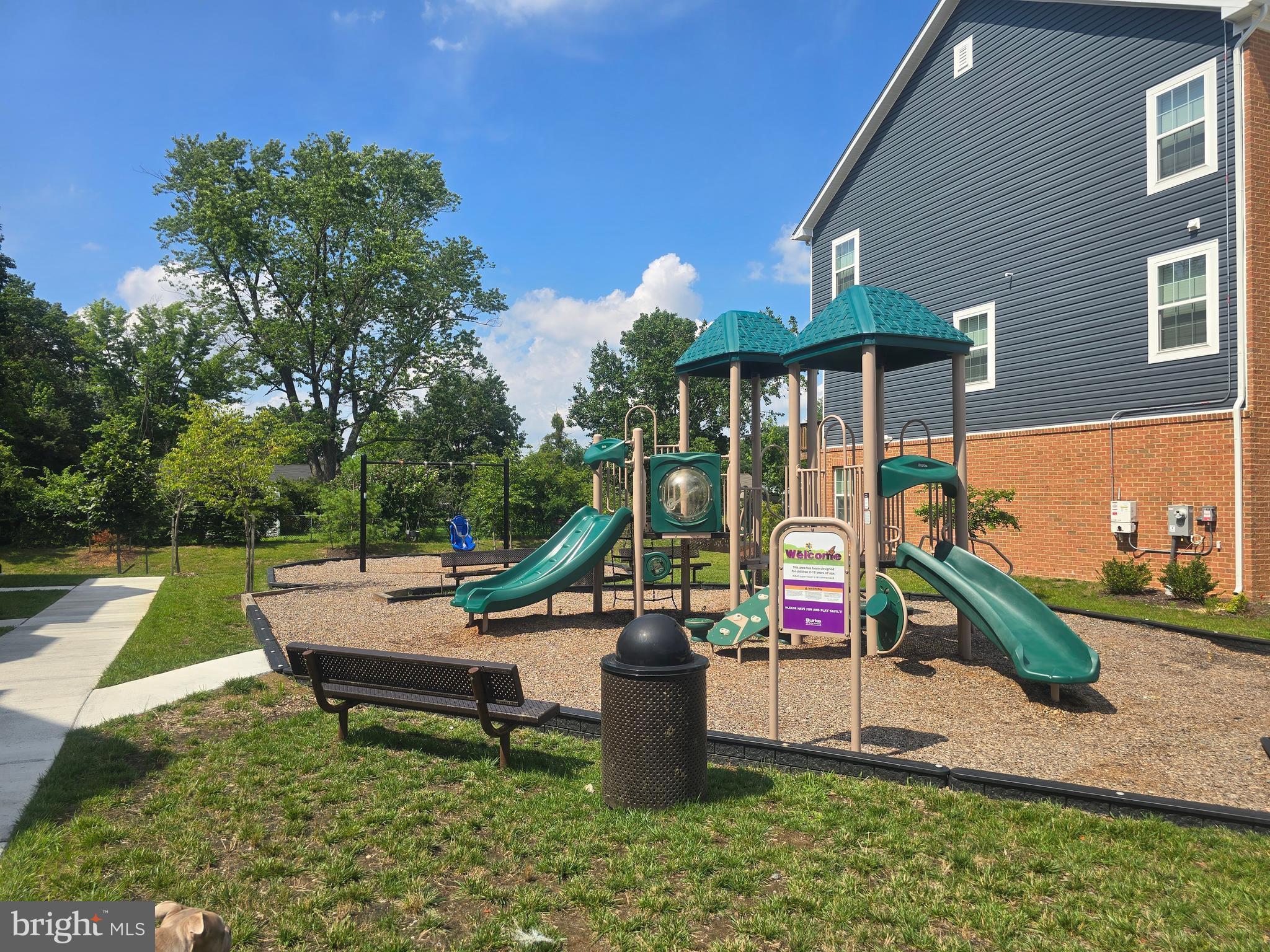 WOODYARD - Residential Lease