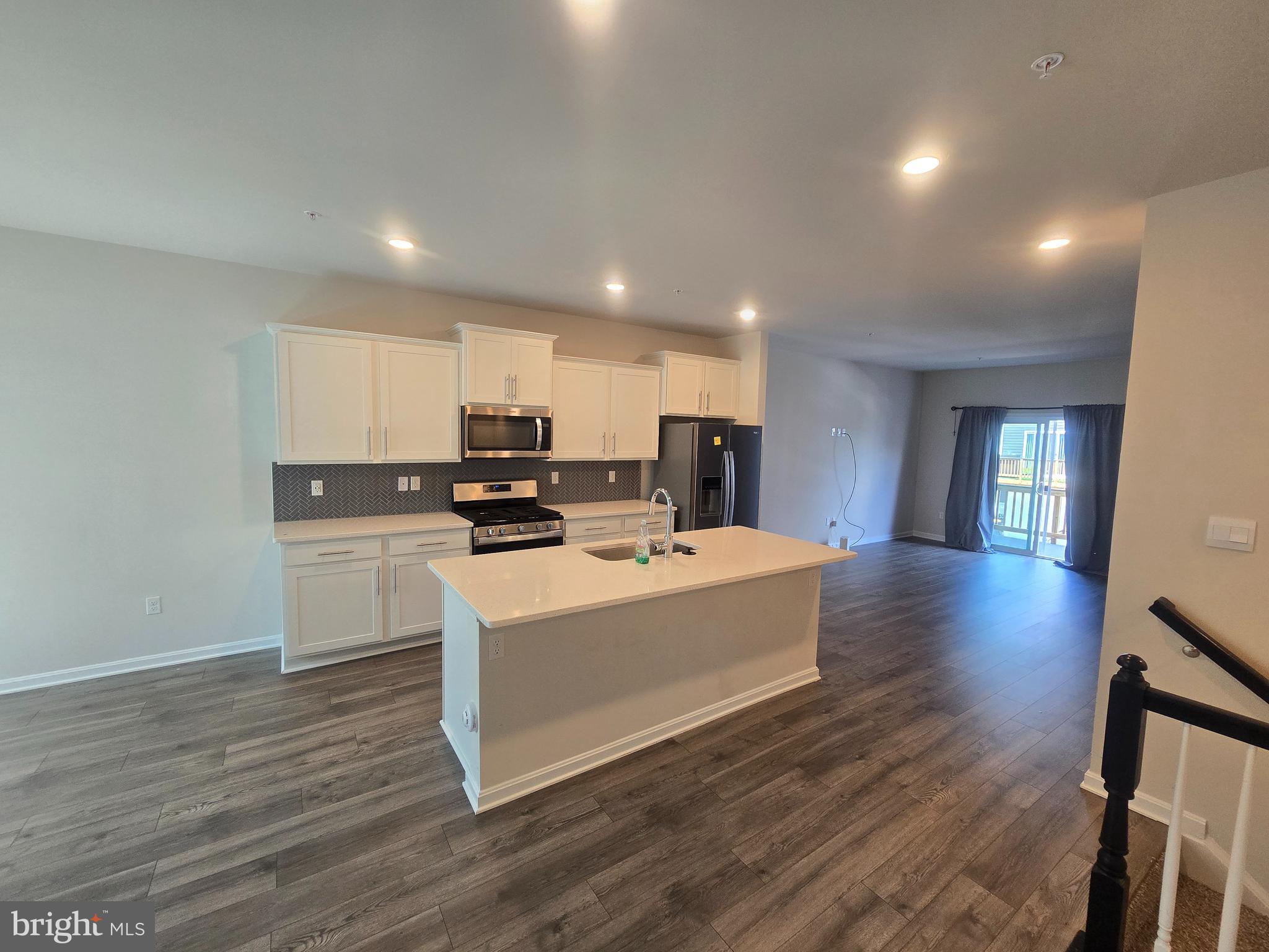 WOODYARD - Residential Lease