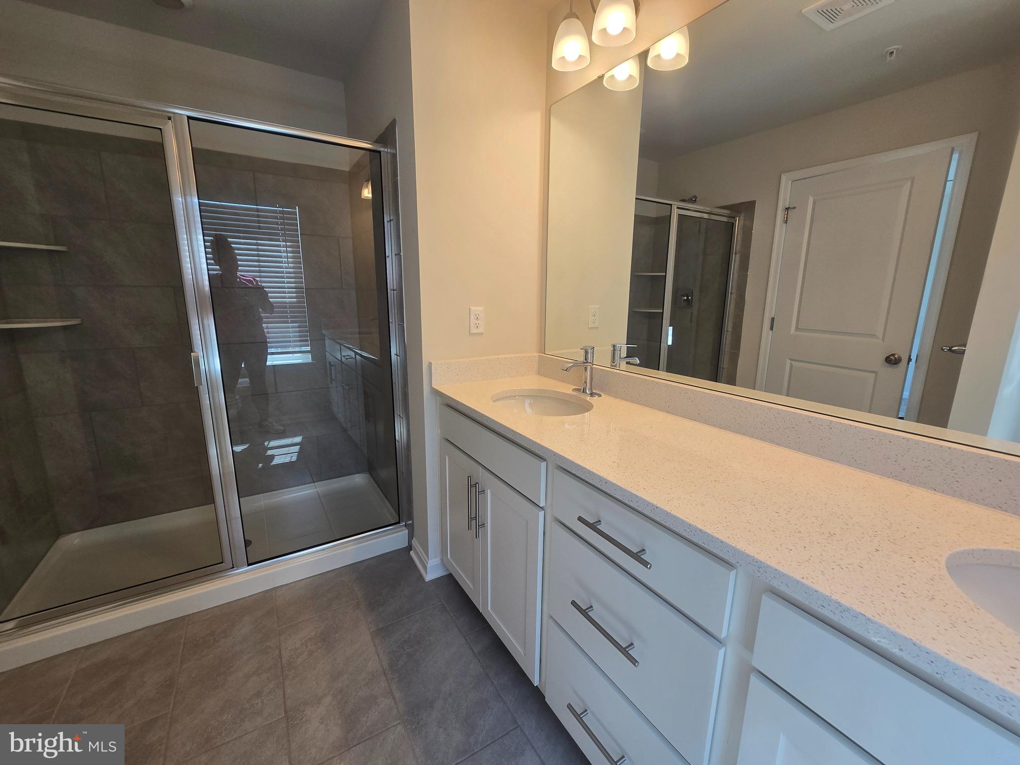 WOODYARD - Residential Lease