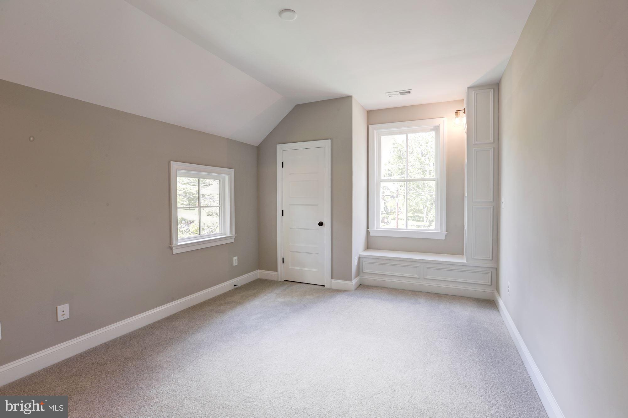 FALLS PARK - Residential