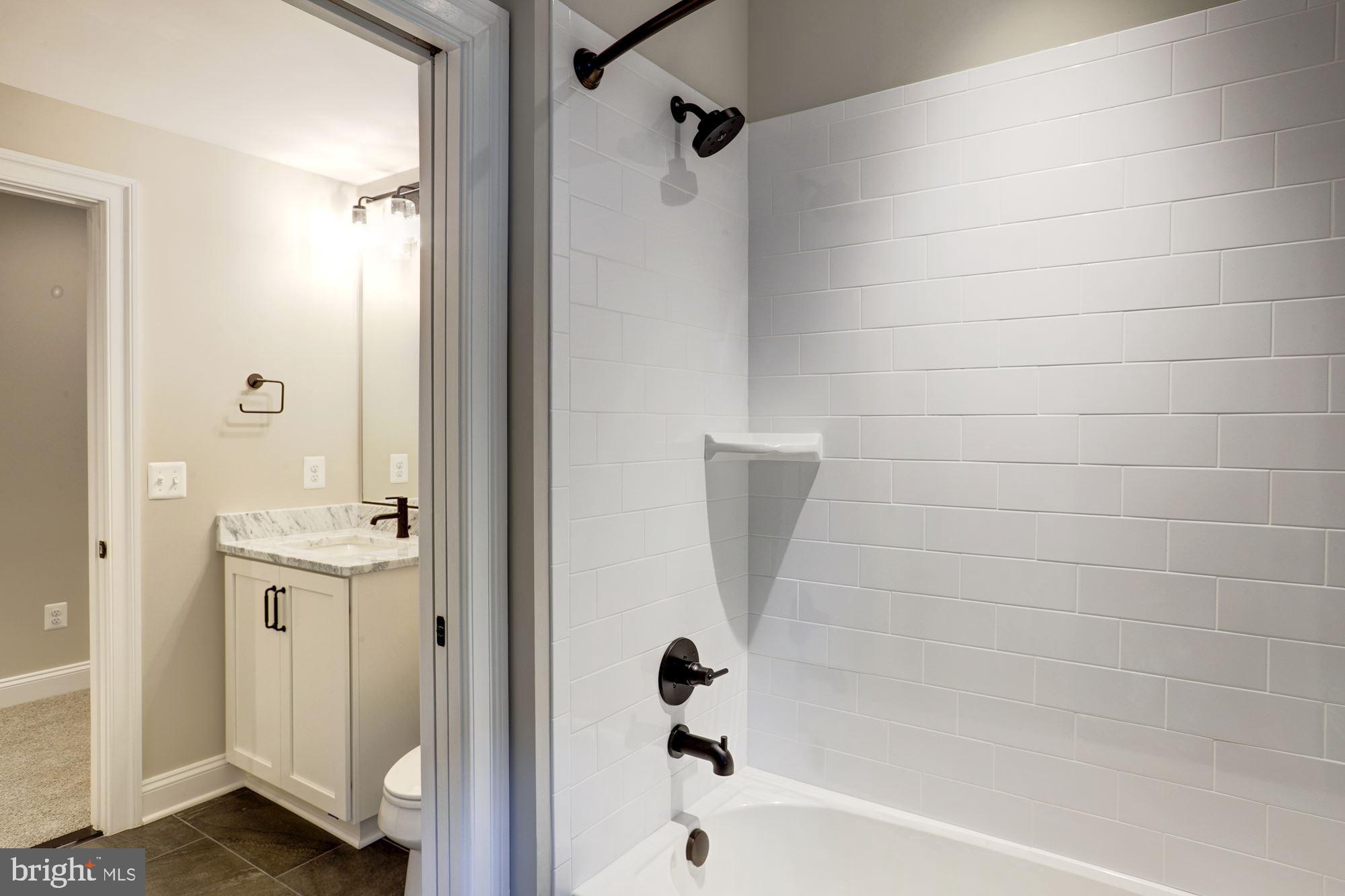 FALLS PARK - Residential