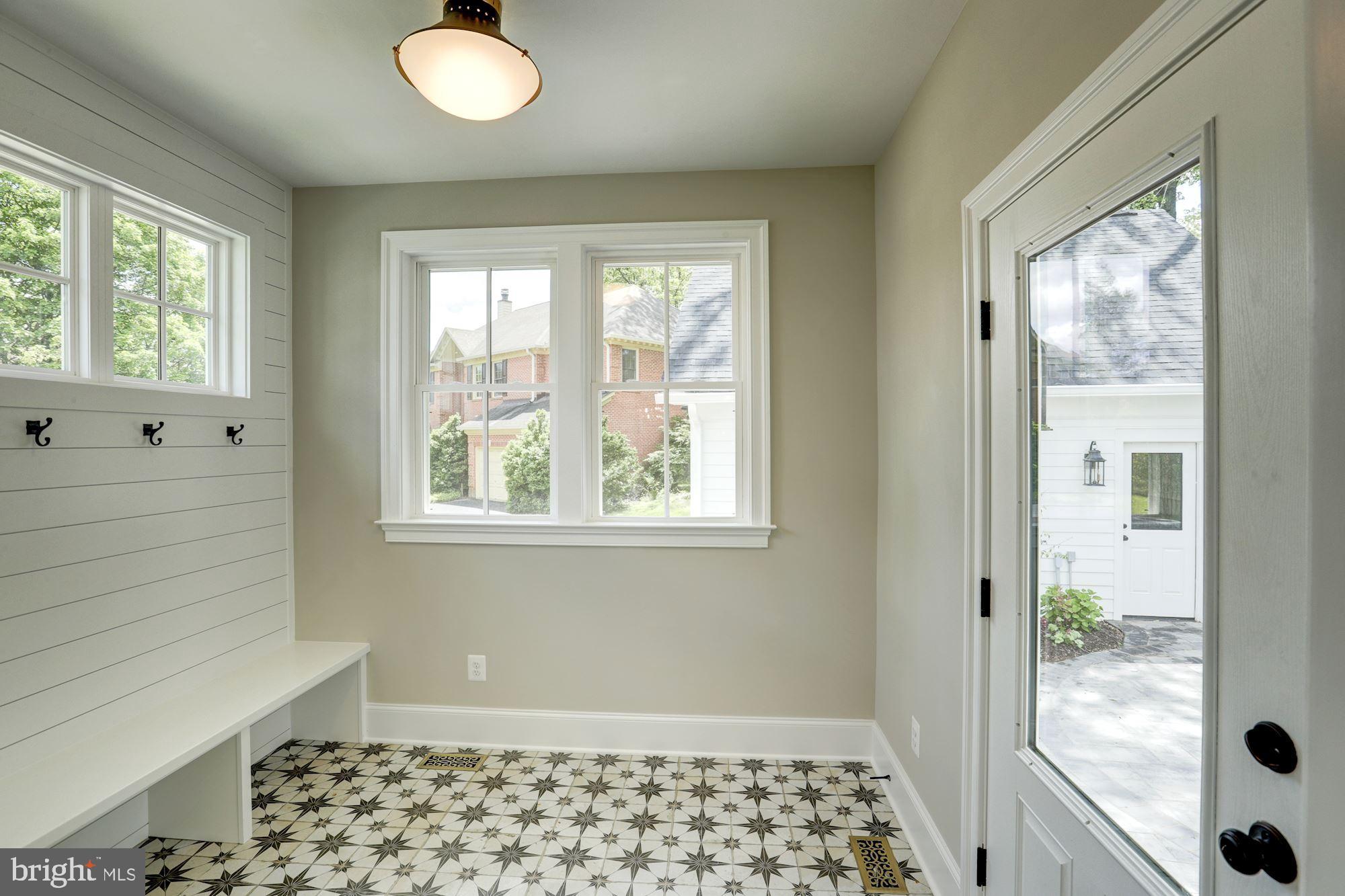 FALLS PARK - Residential