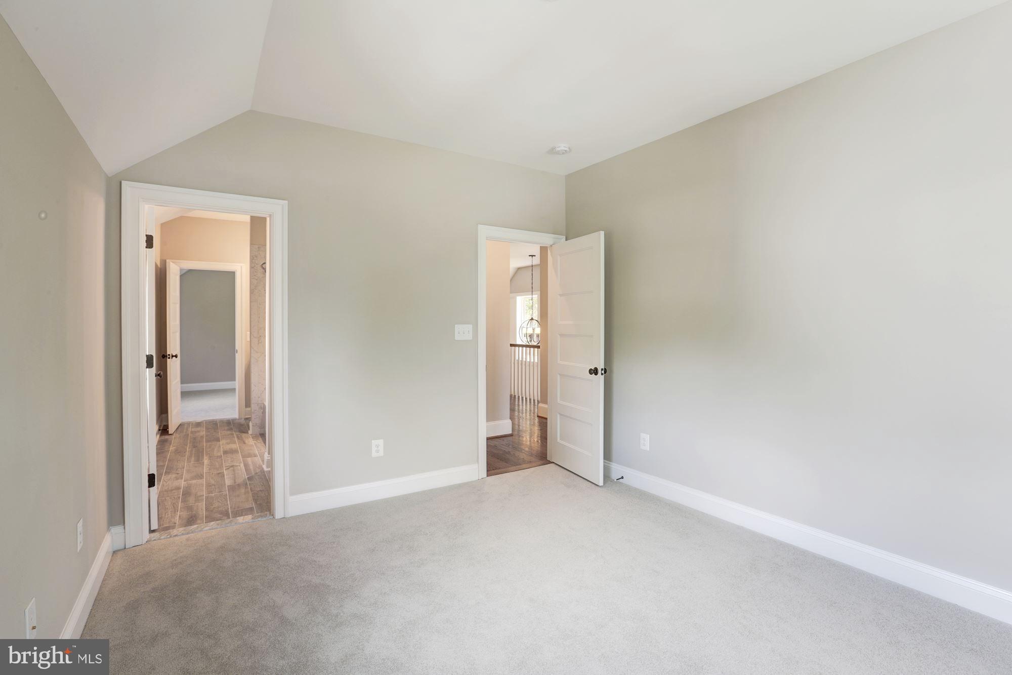 FALLS PARK - Residential