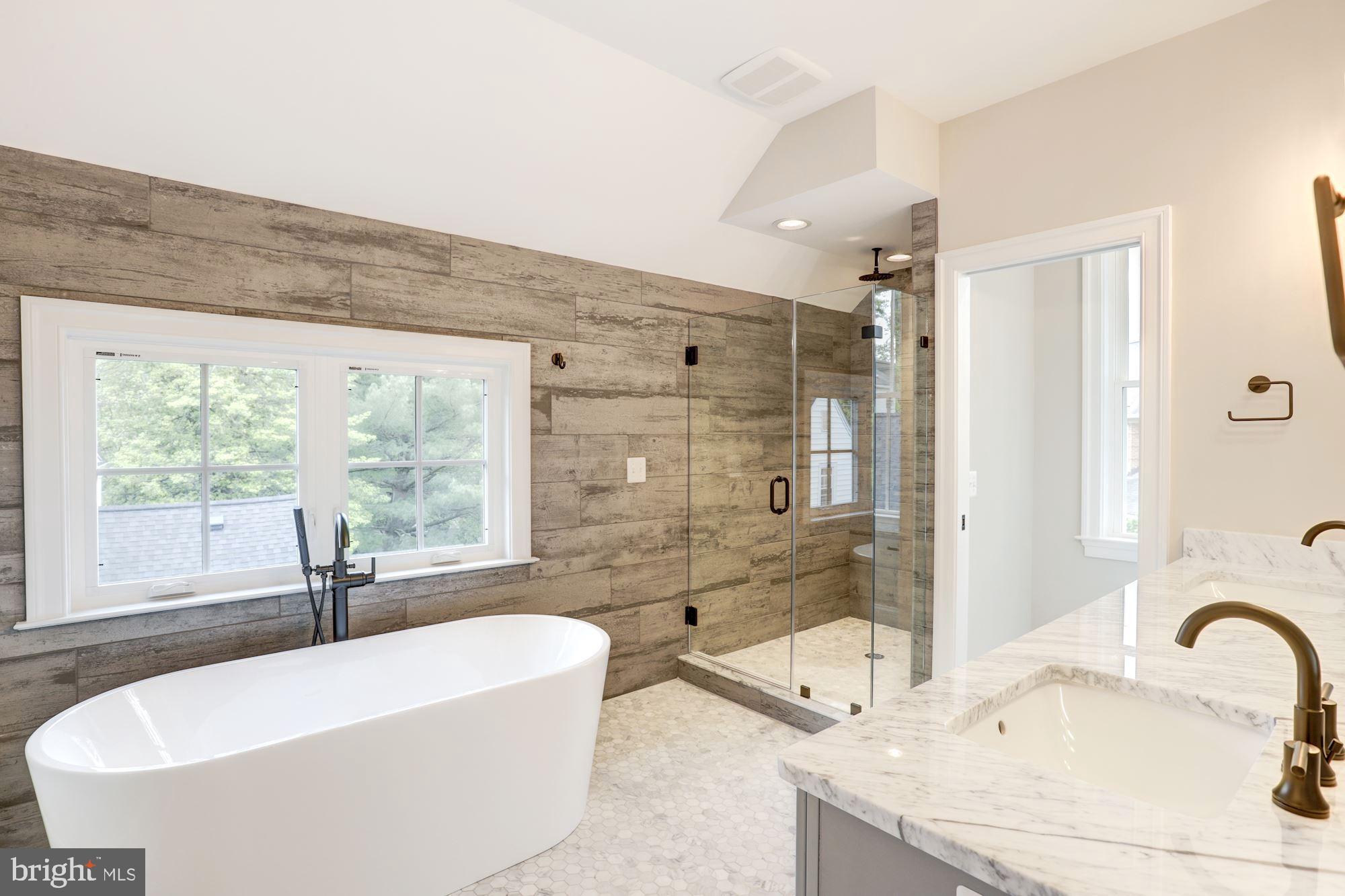 FALLS PARK - Residential