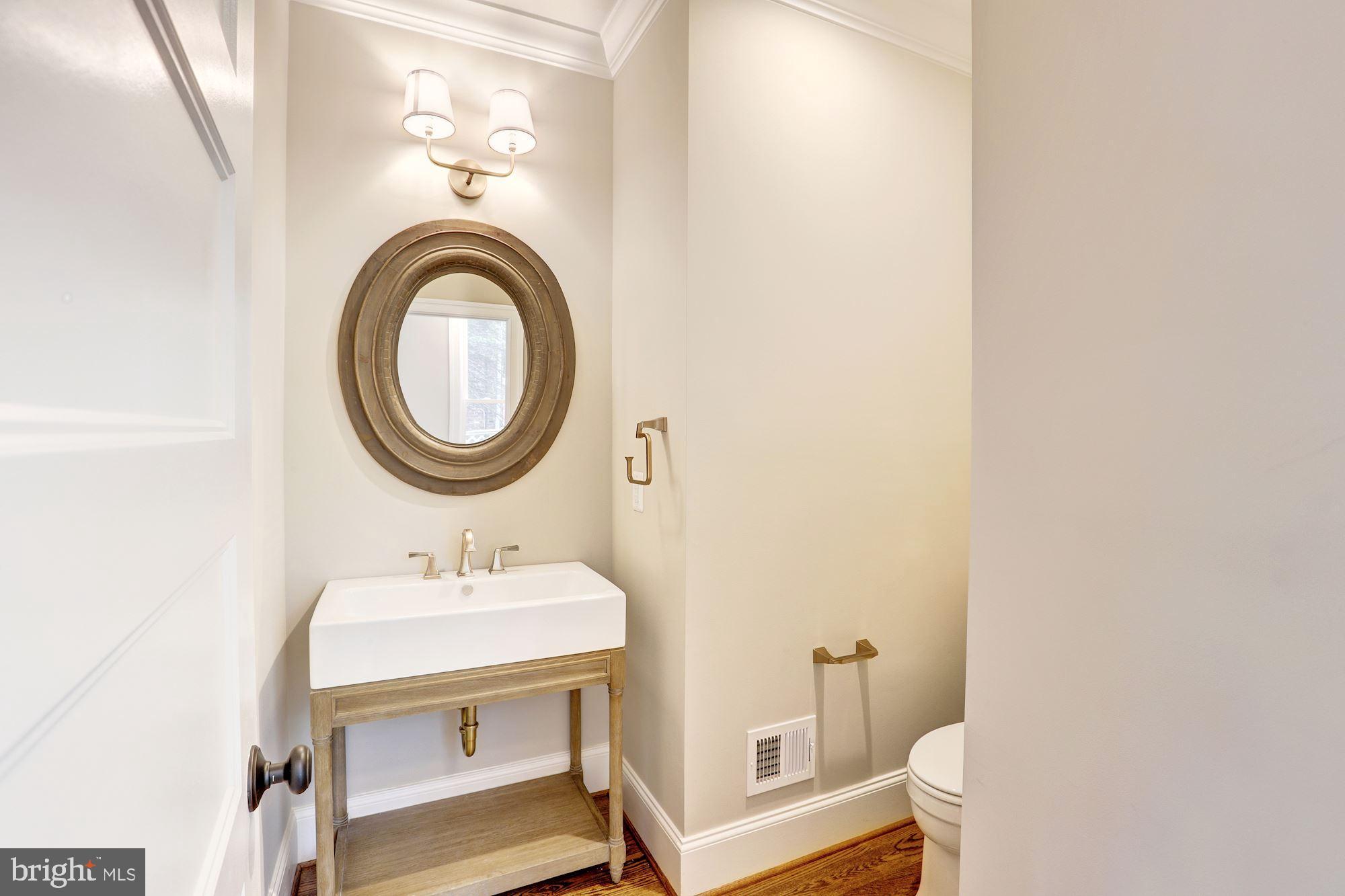 FALLS PARK - Residential