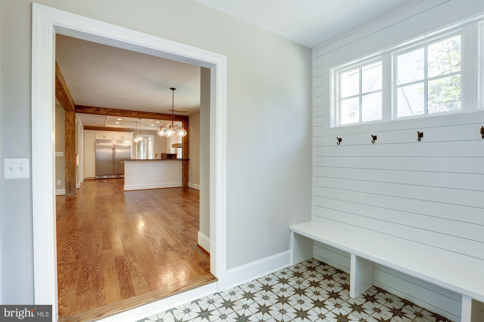 FALLS PARK - Residential