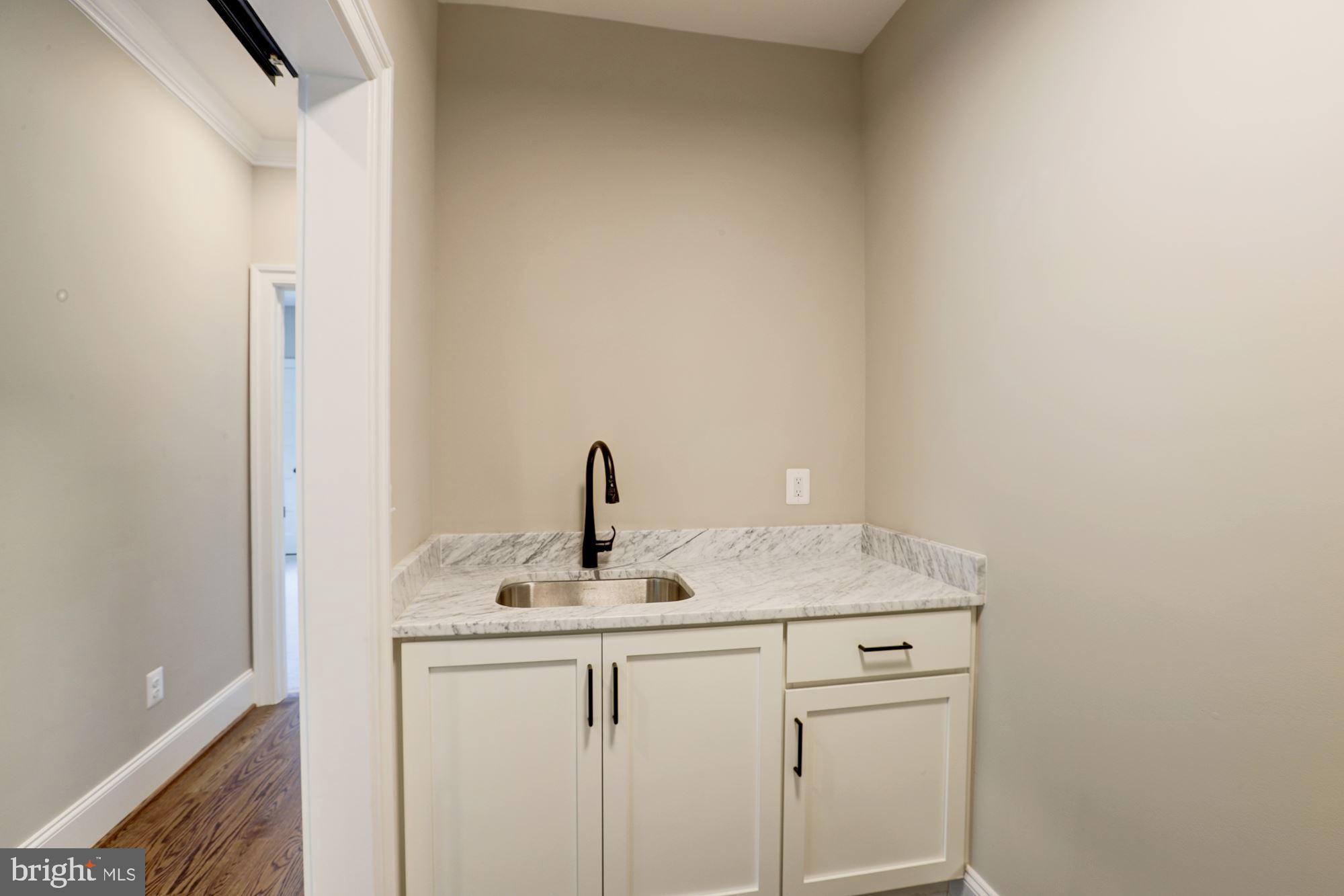 FALLS PARK - Residential