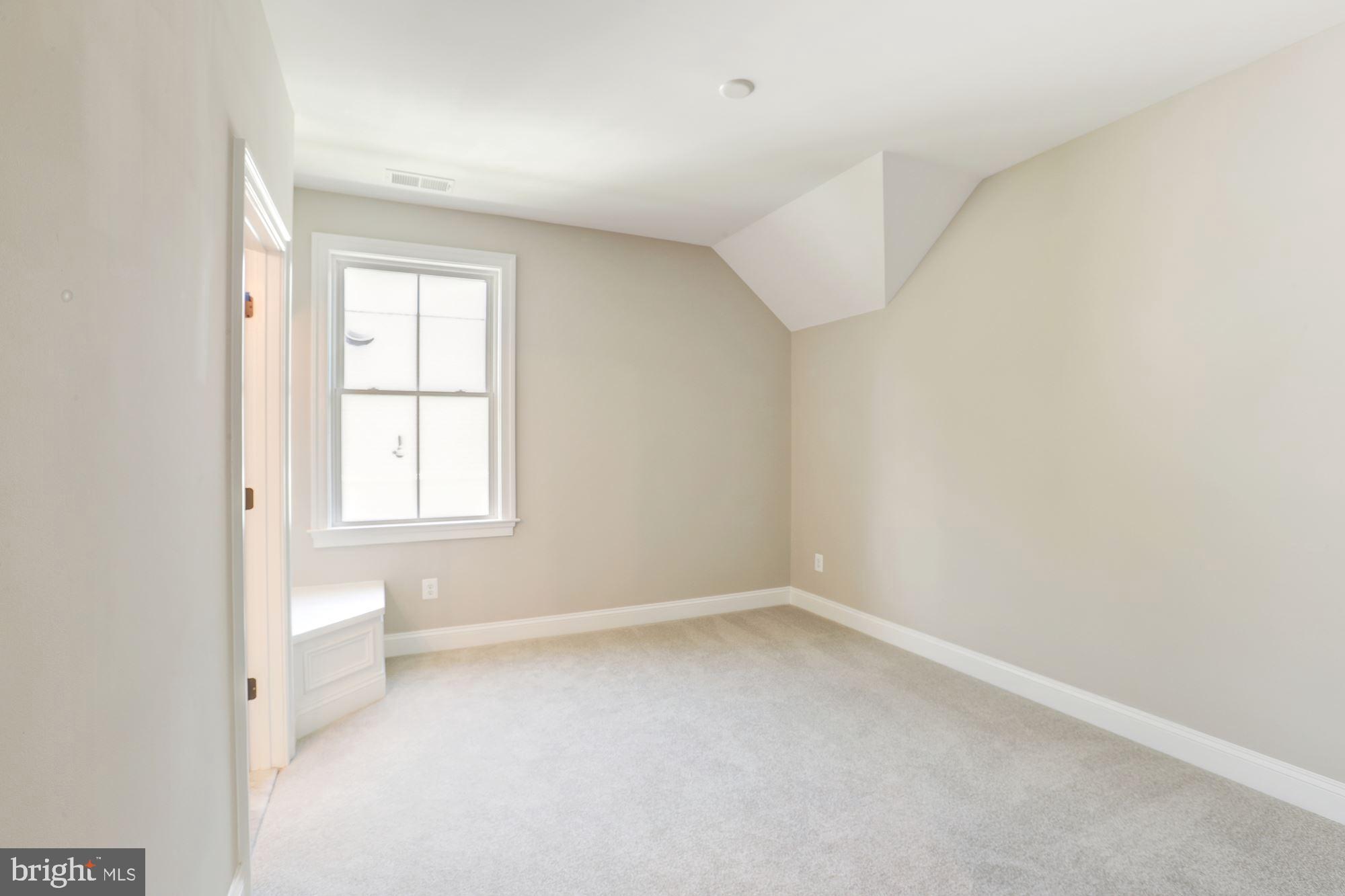 FALLS PARK - Residential