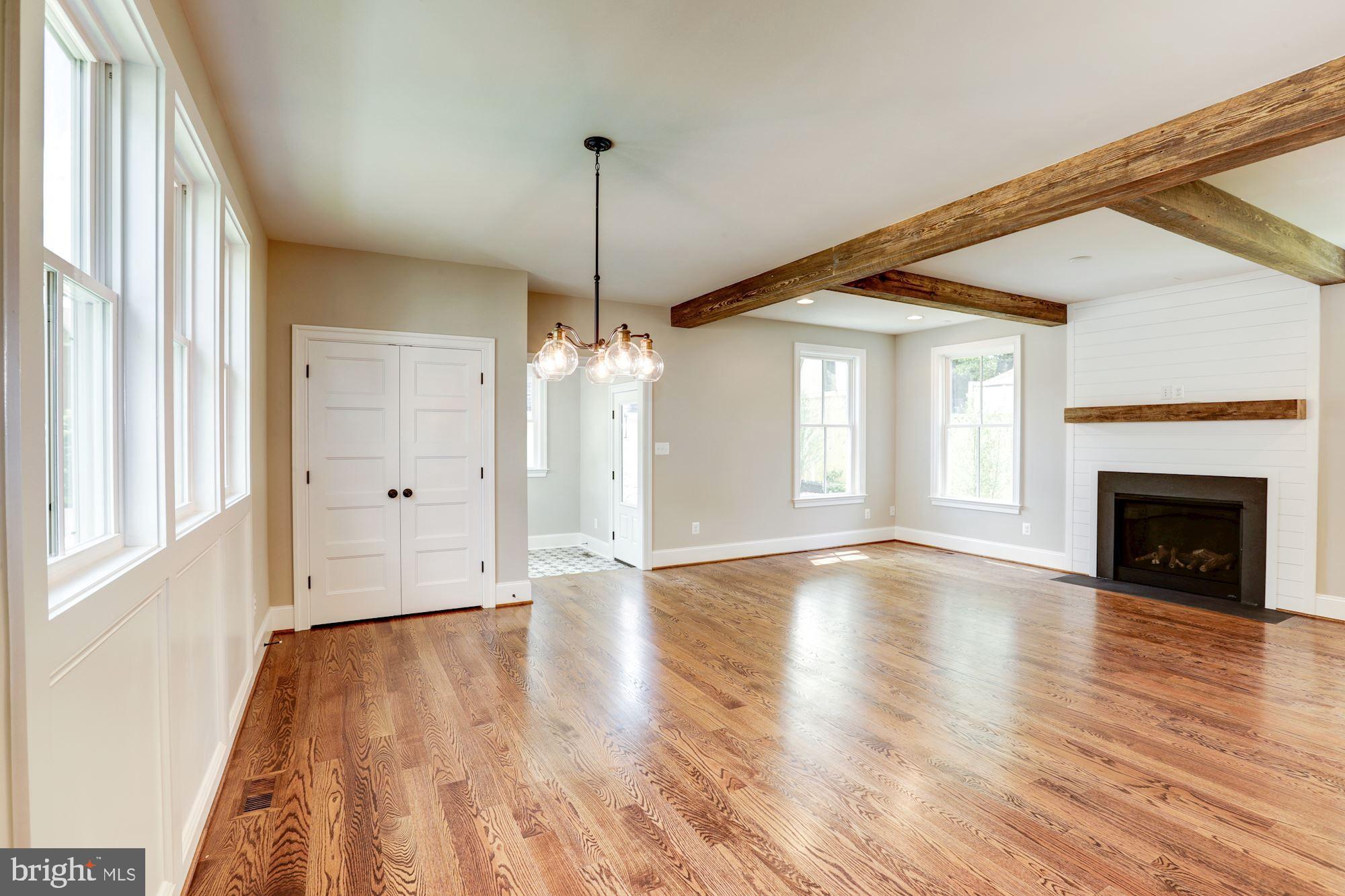 FALLS PARK - Residential