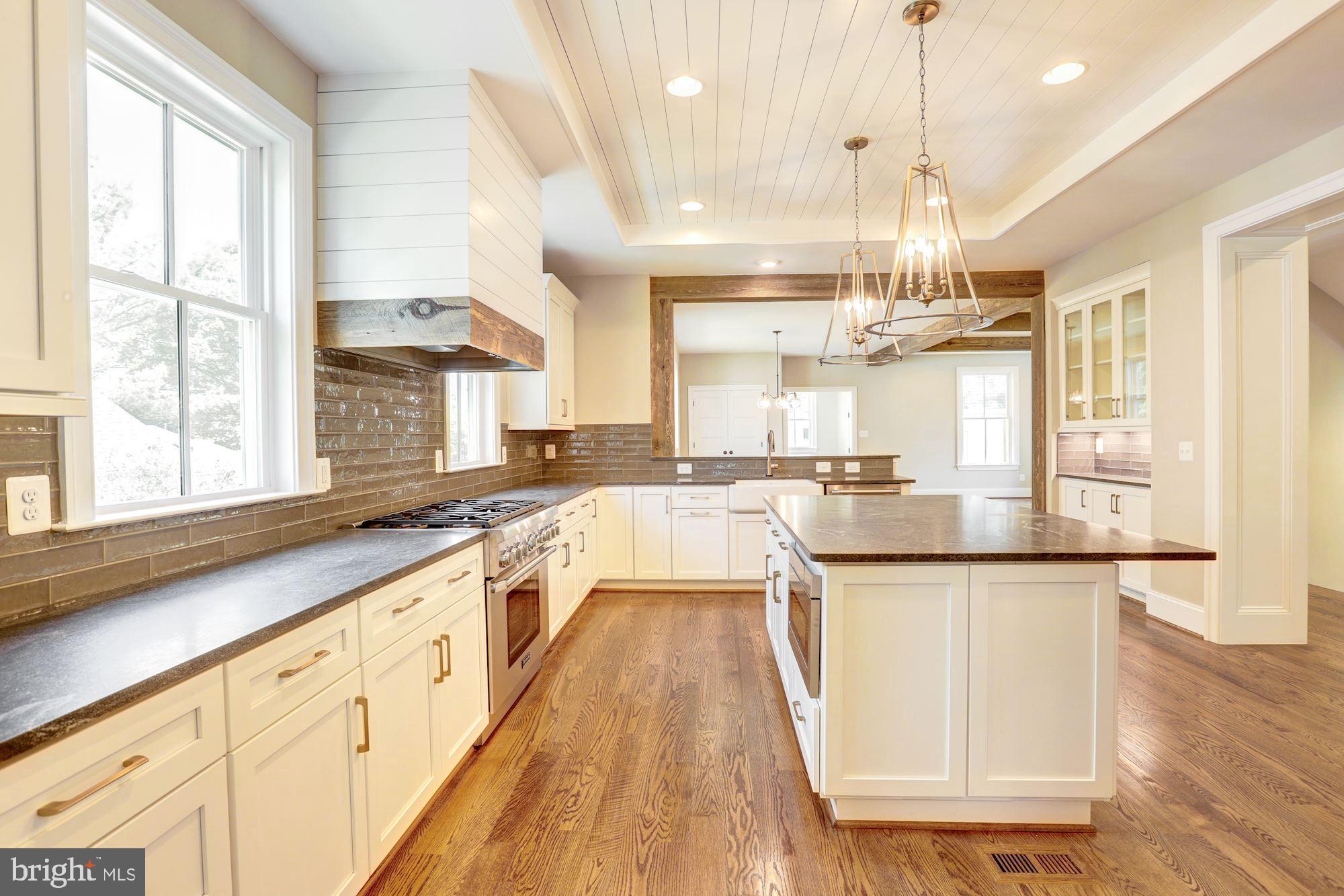 FALLS PARK - Residential