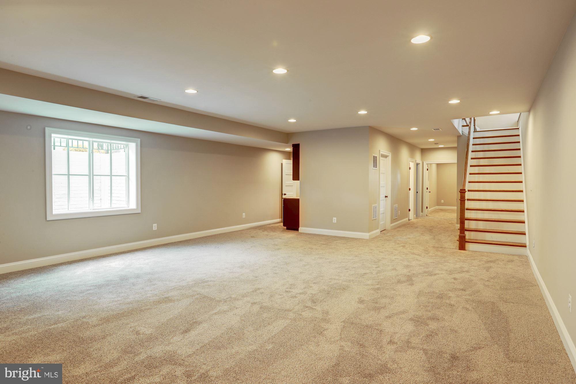 FALLS PARK - Residential