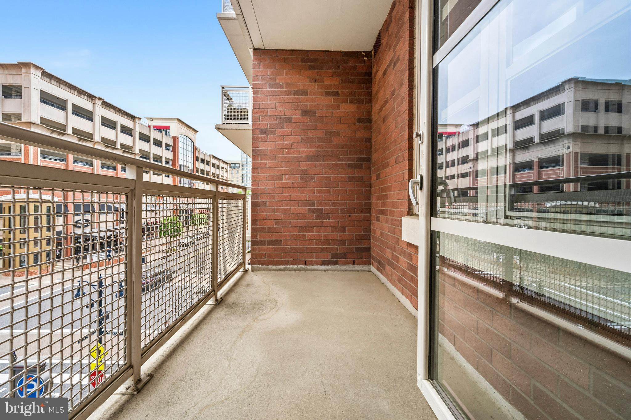 NATIONAL HARBOR - Residential