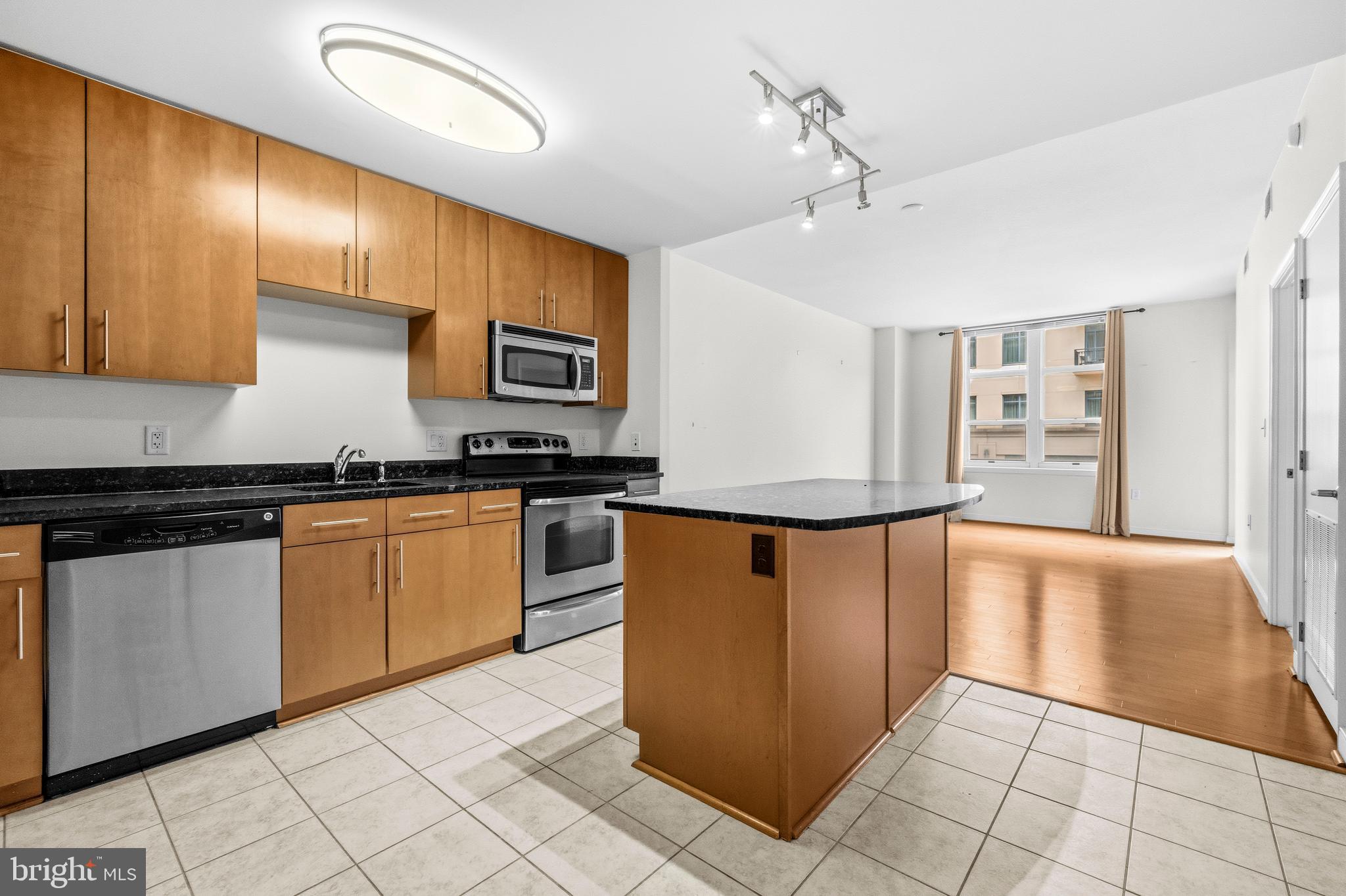 NATIONAL HARBOR - Residential