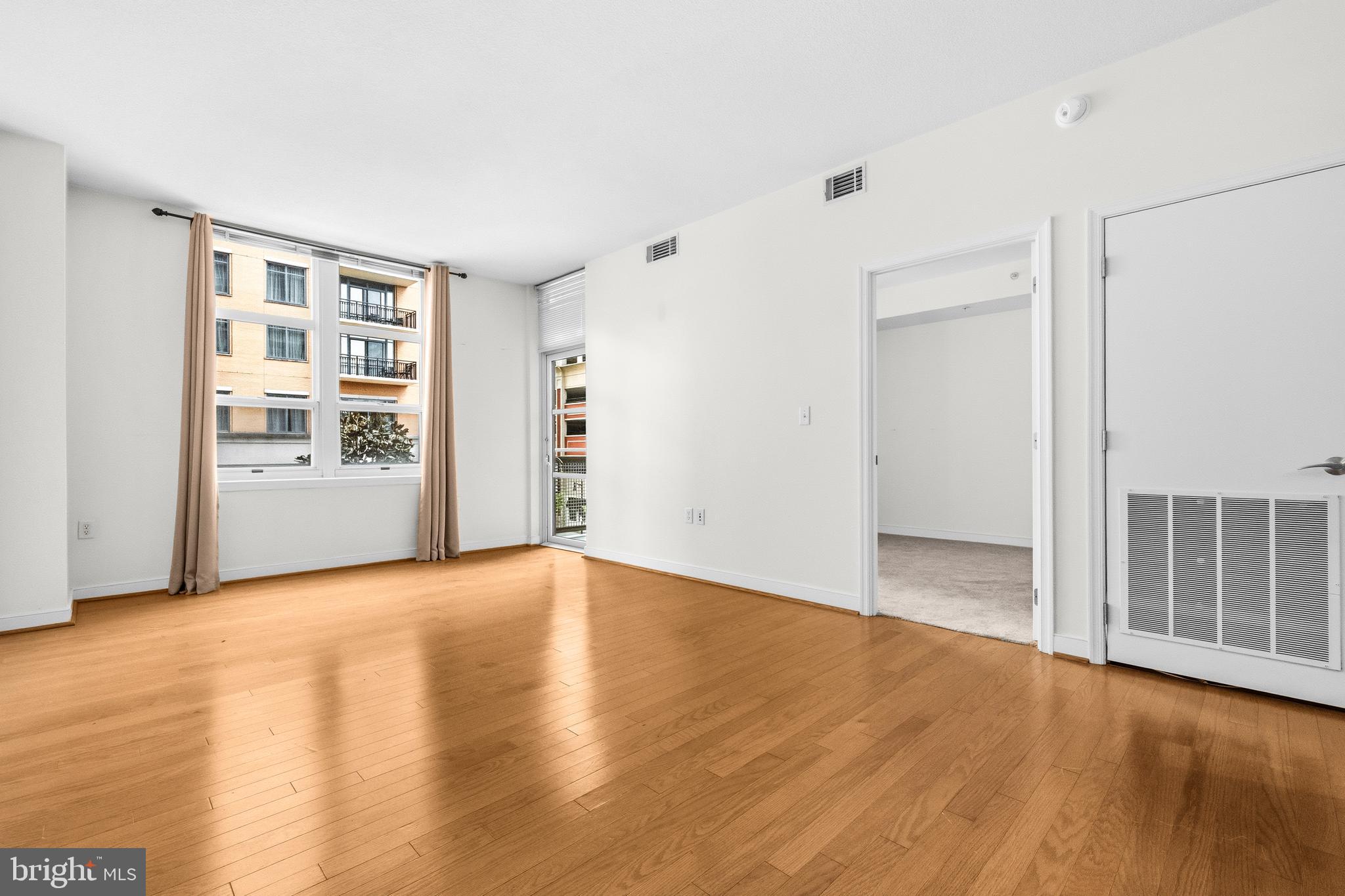 NATIONAL HARBOR - Residential