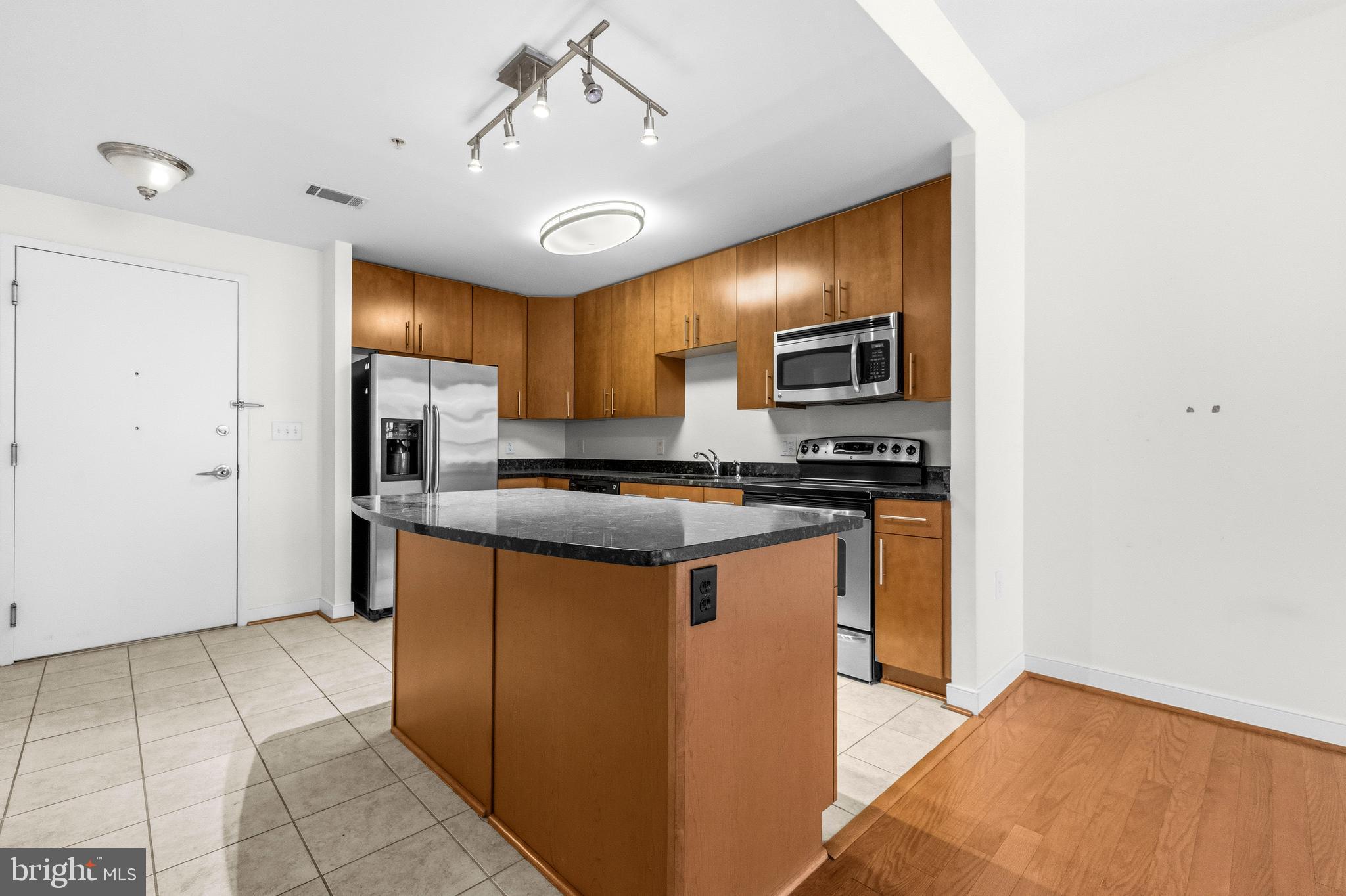 NATIONAL HARBOR - Residential