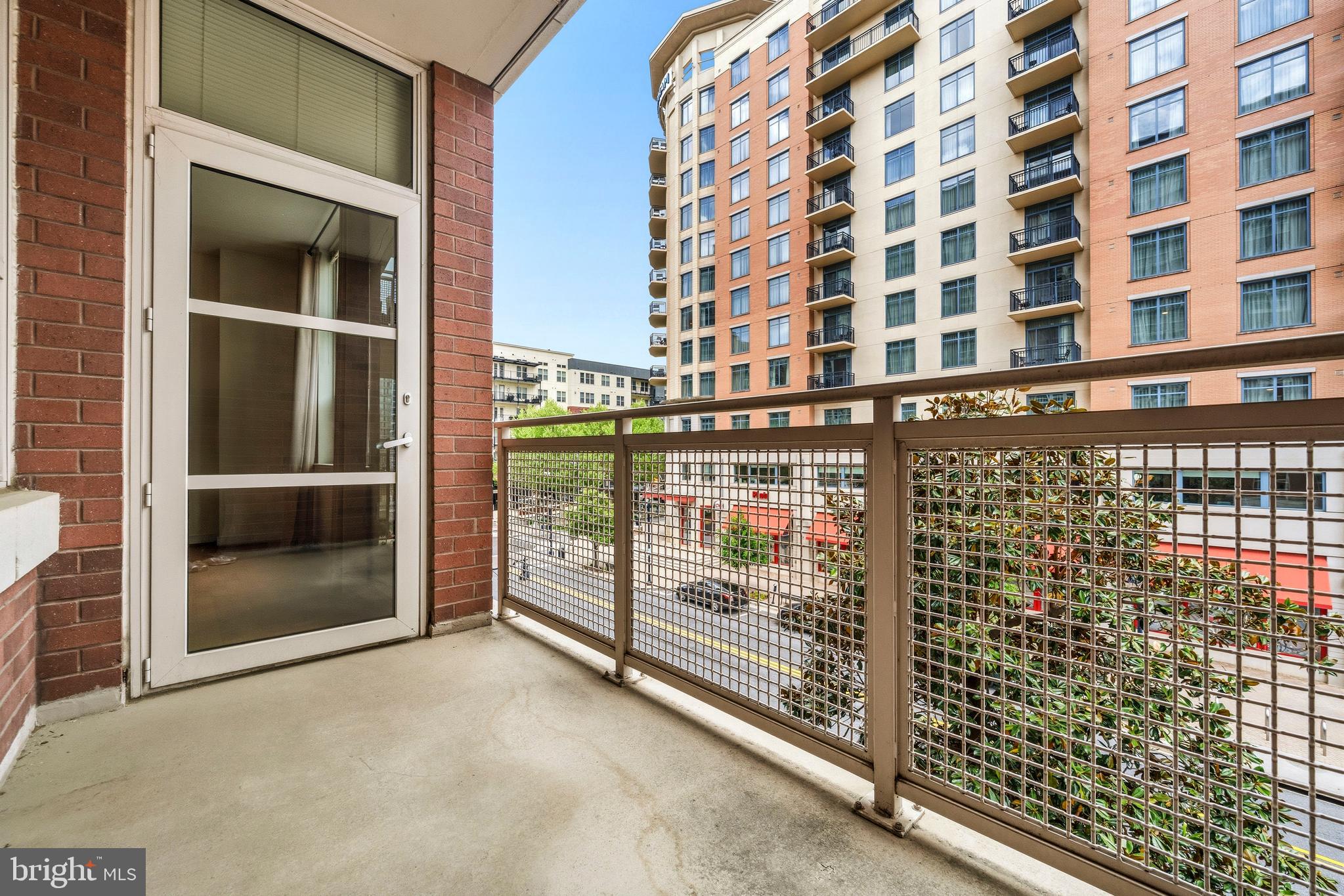 NATIONAL HARBOR - Residential