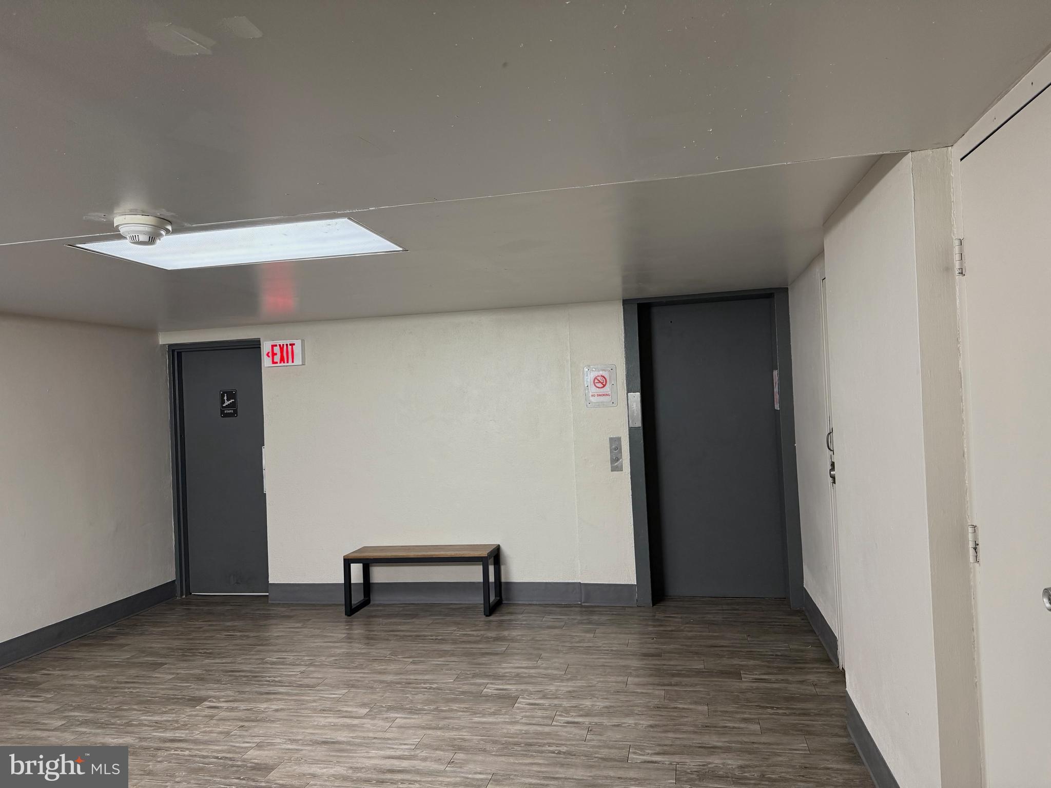 UNIVERSITY TOWERS - Residential