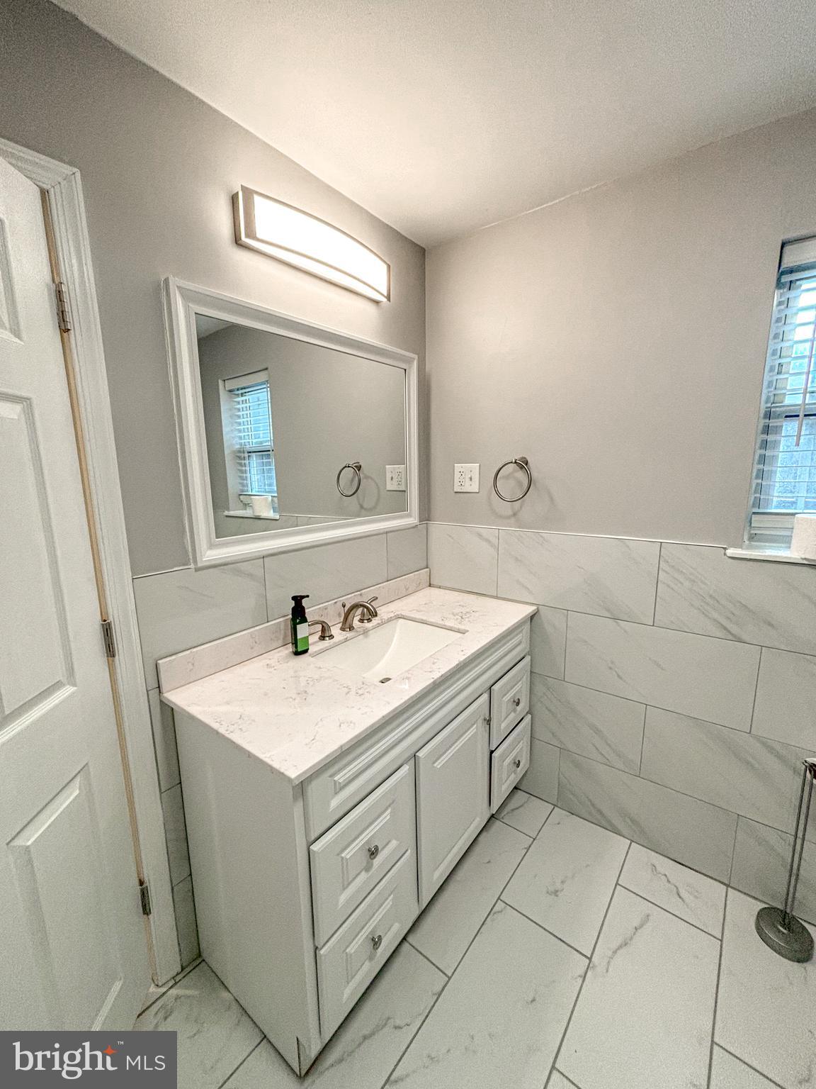 GRADUATE HOSPITAL - Residential Lease