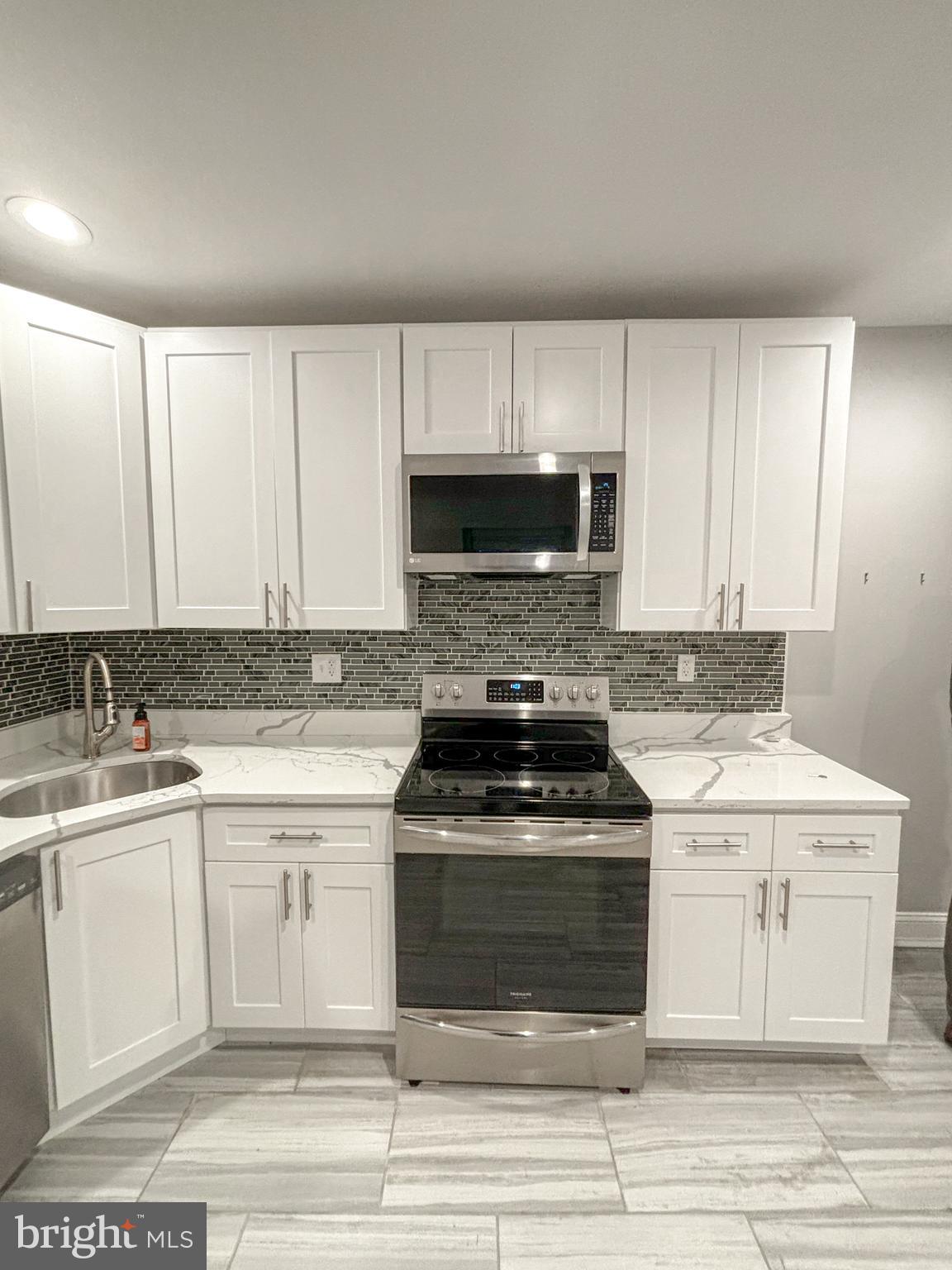 GRADUATE HOSPITAL - Residential Lease