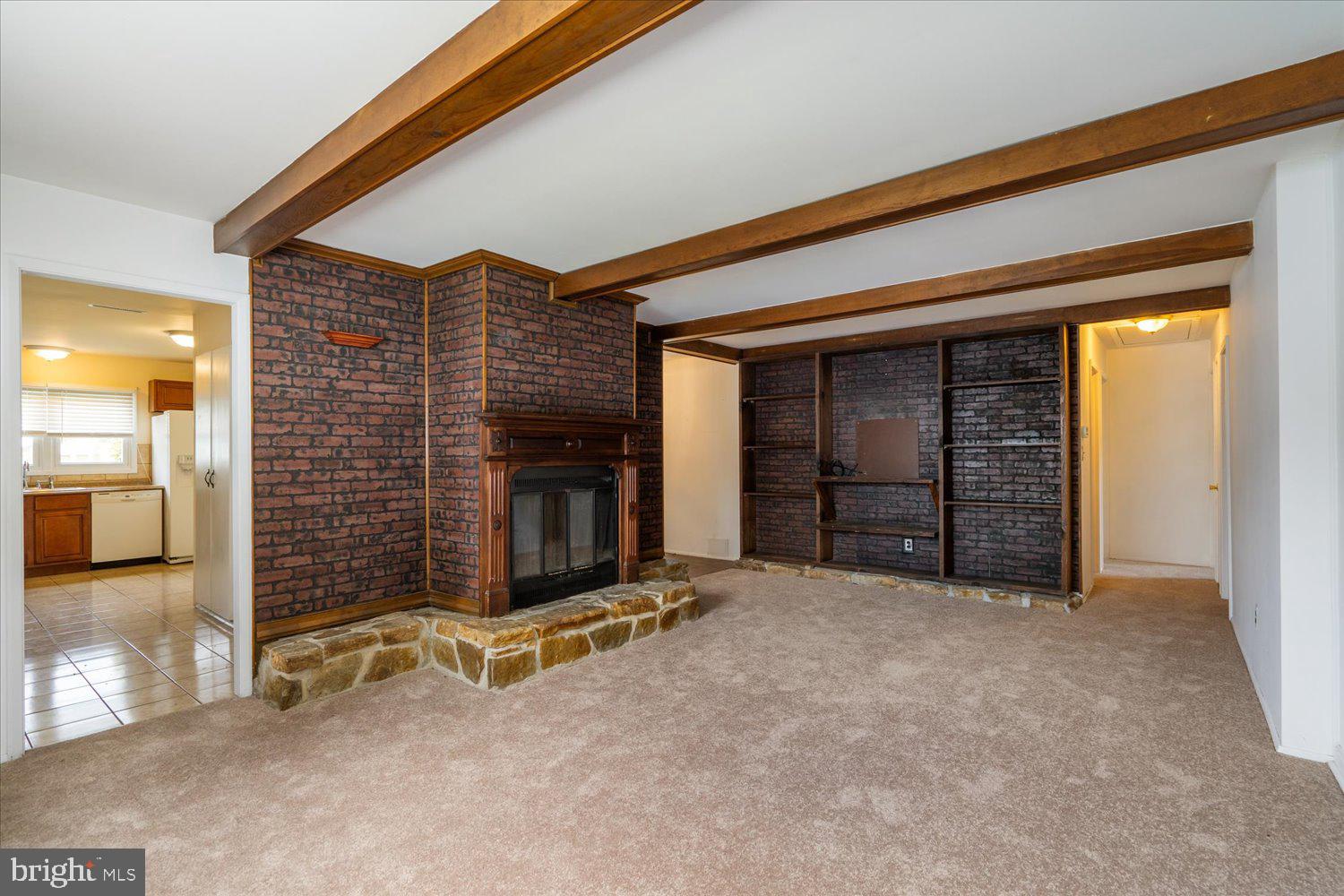 CHADWICK MANOR - Residential