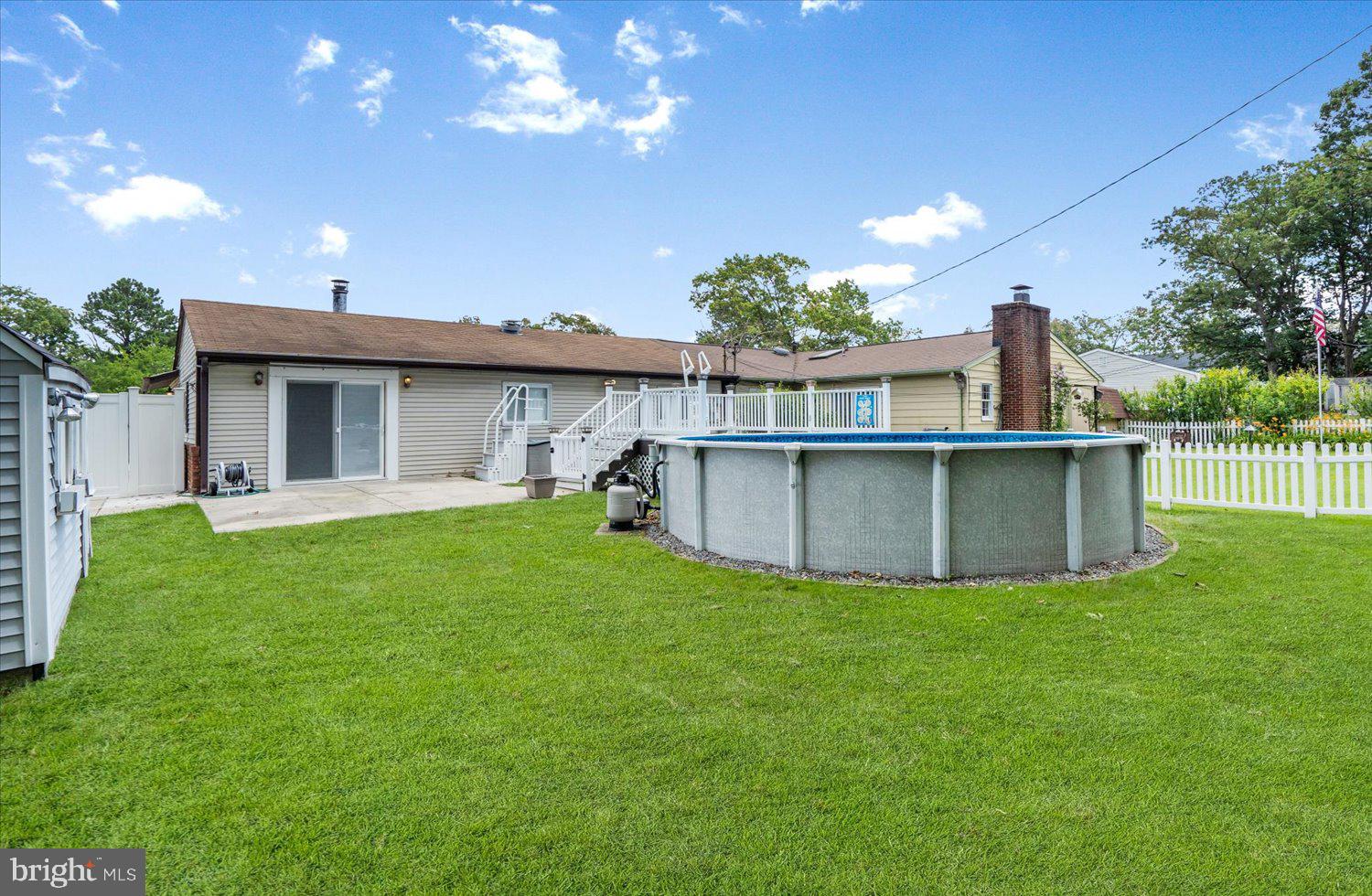 CHADWICK MANOR - Residential