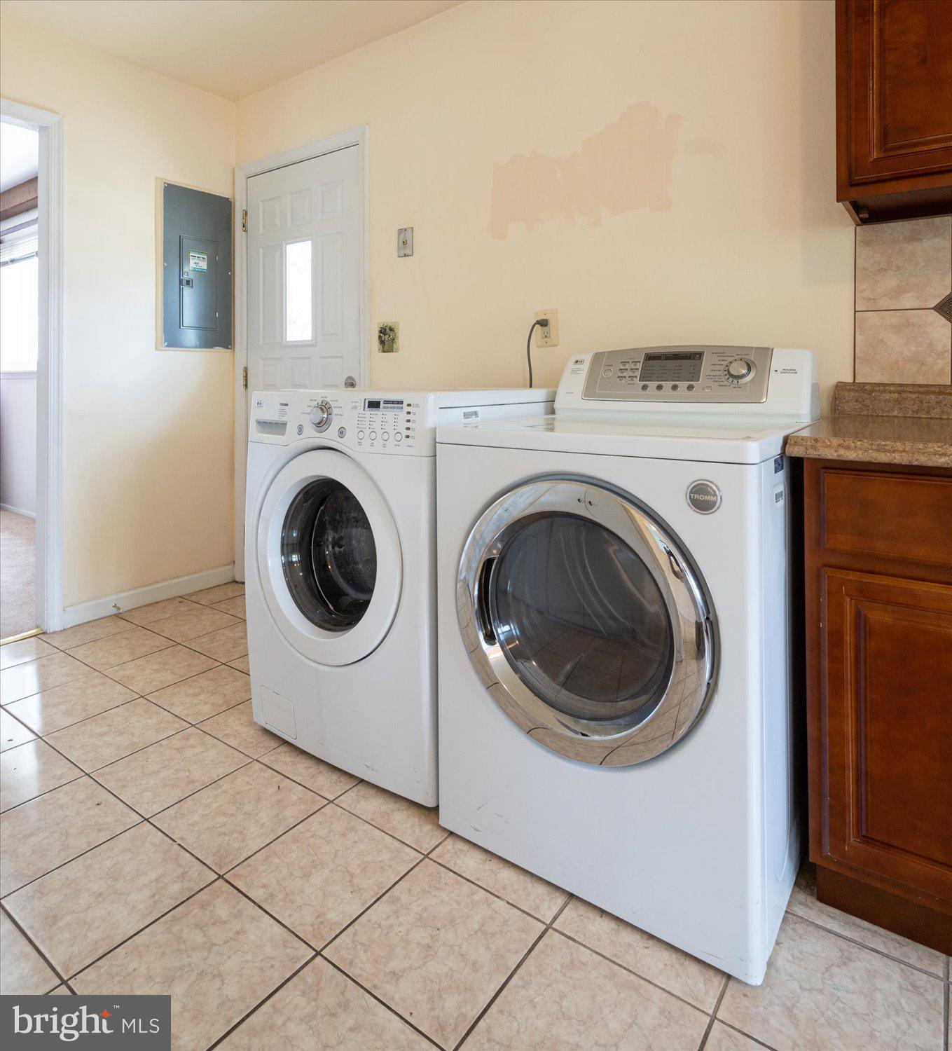 CHADWICK MANOR - Residential