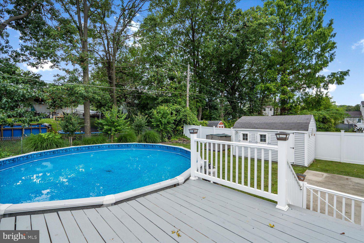 CHADWICK MANOR - Residential