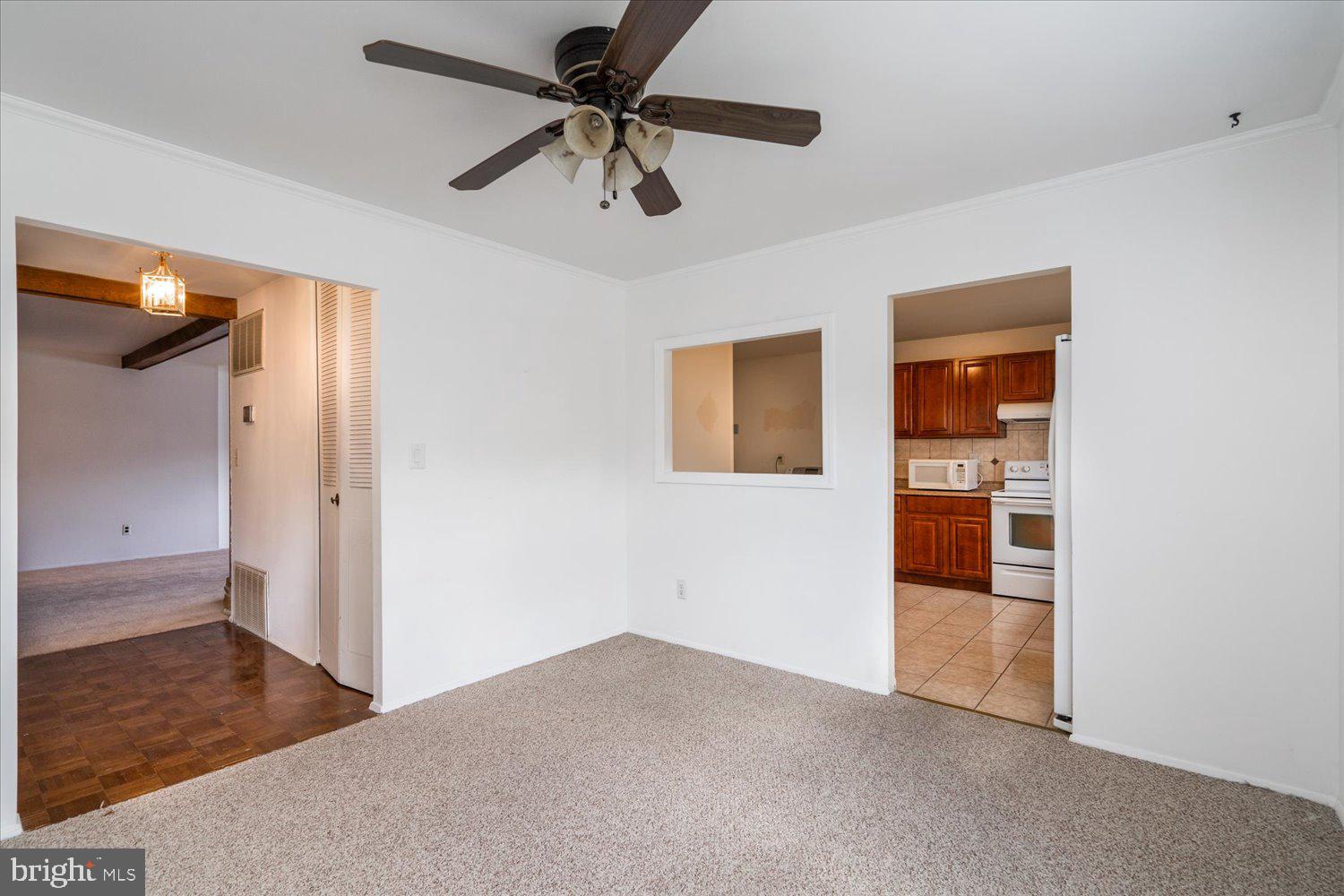 CHADWICK MANOR - Residential