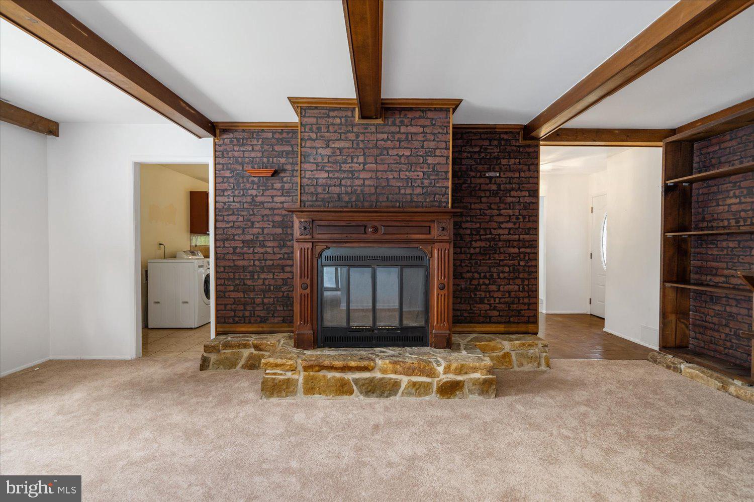 CHADWICK MANOR - Residential