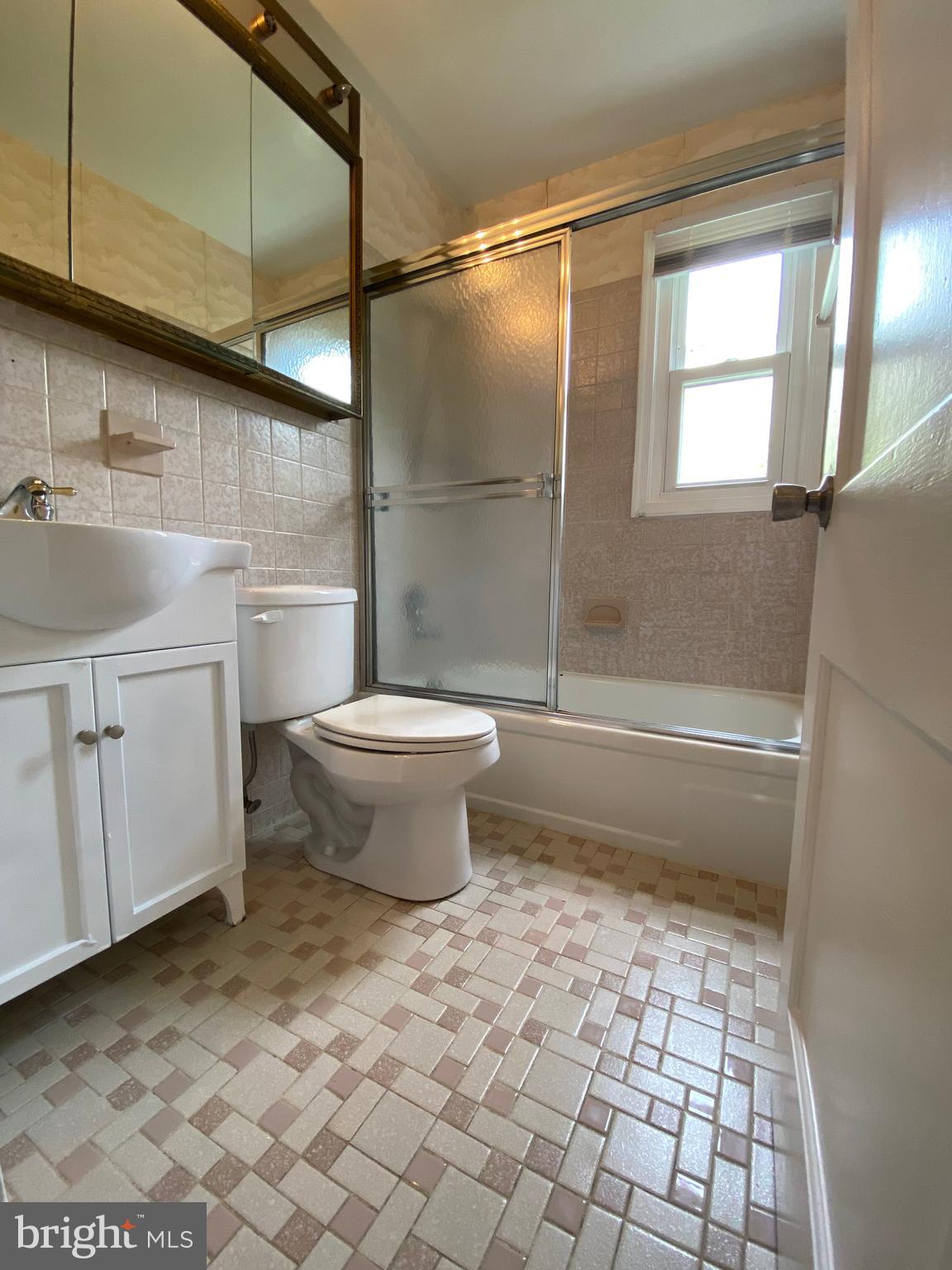 BURGUNDY VILLAGE - Residential Lease