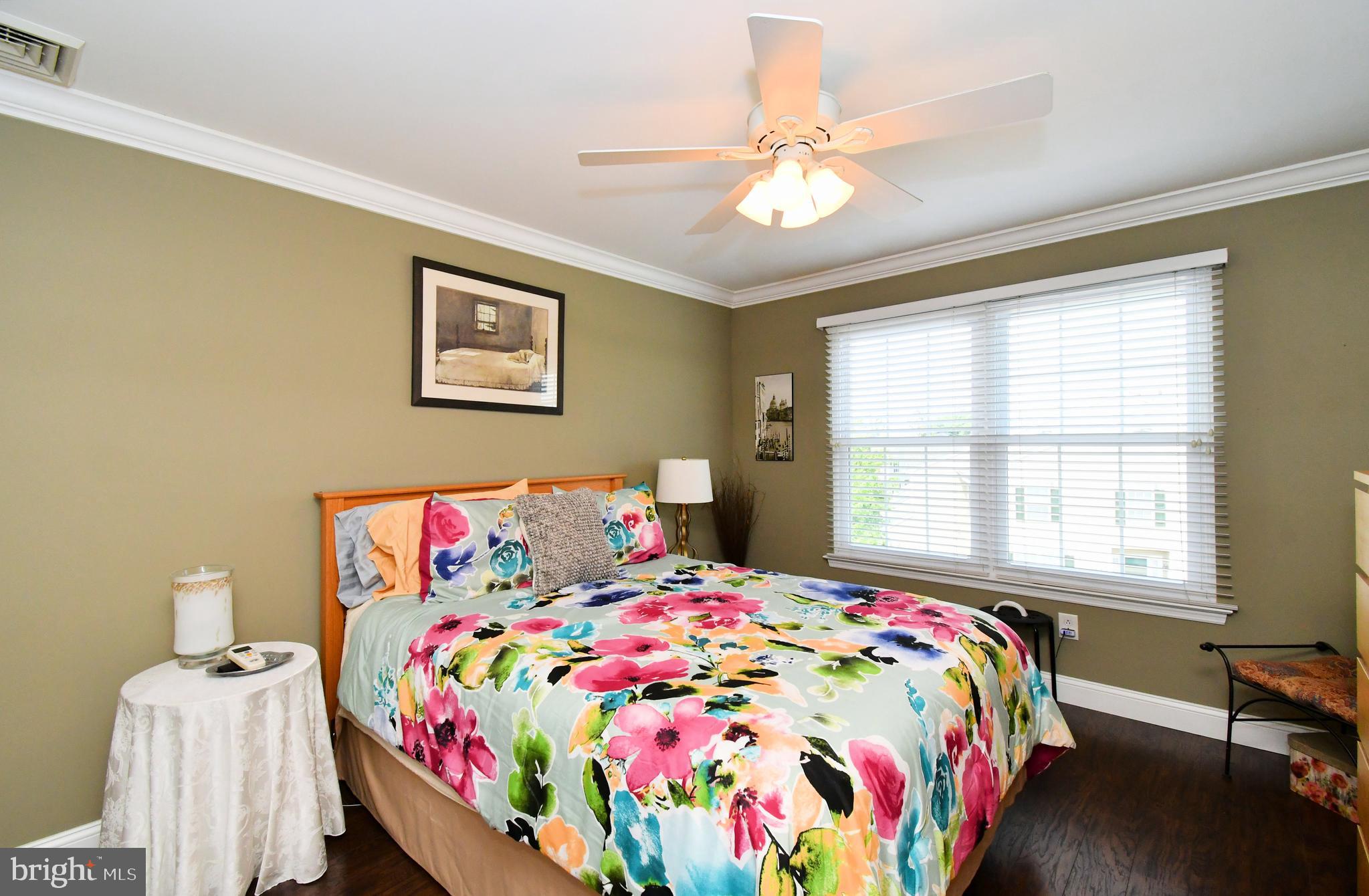 CLUB VIEW MANOR - Residential